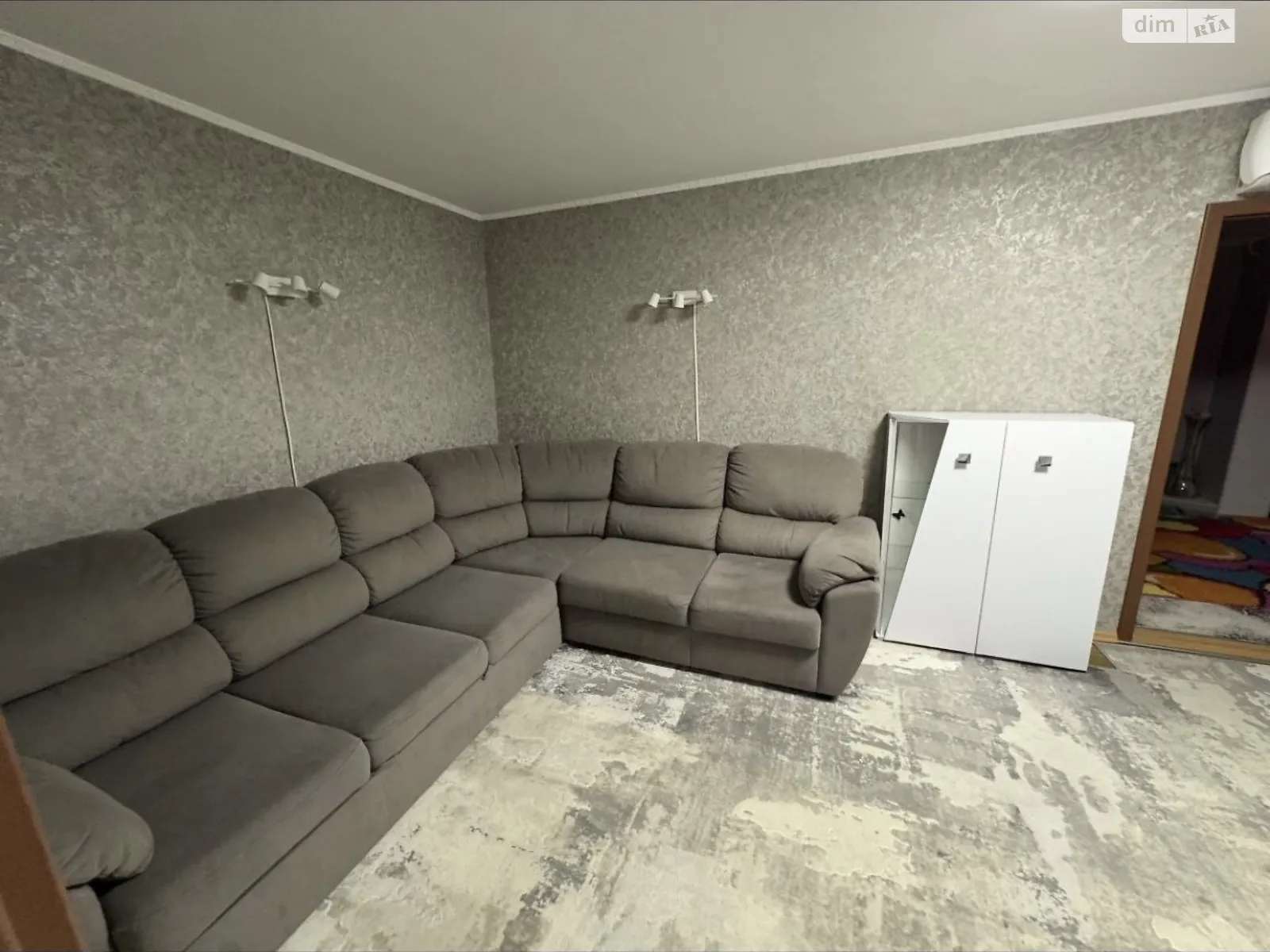 Продається 3-кімнатна квартира 60 кв. м у Миколаєві, вул. Космонавтів, 140Б - фото 1