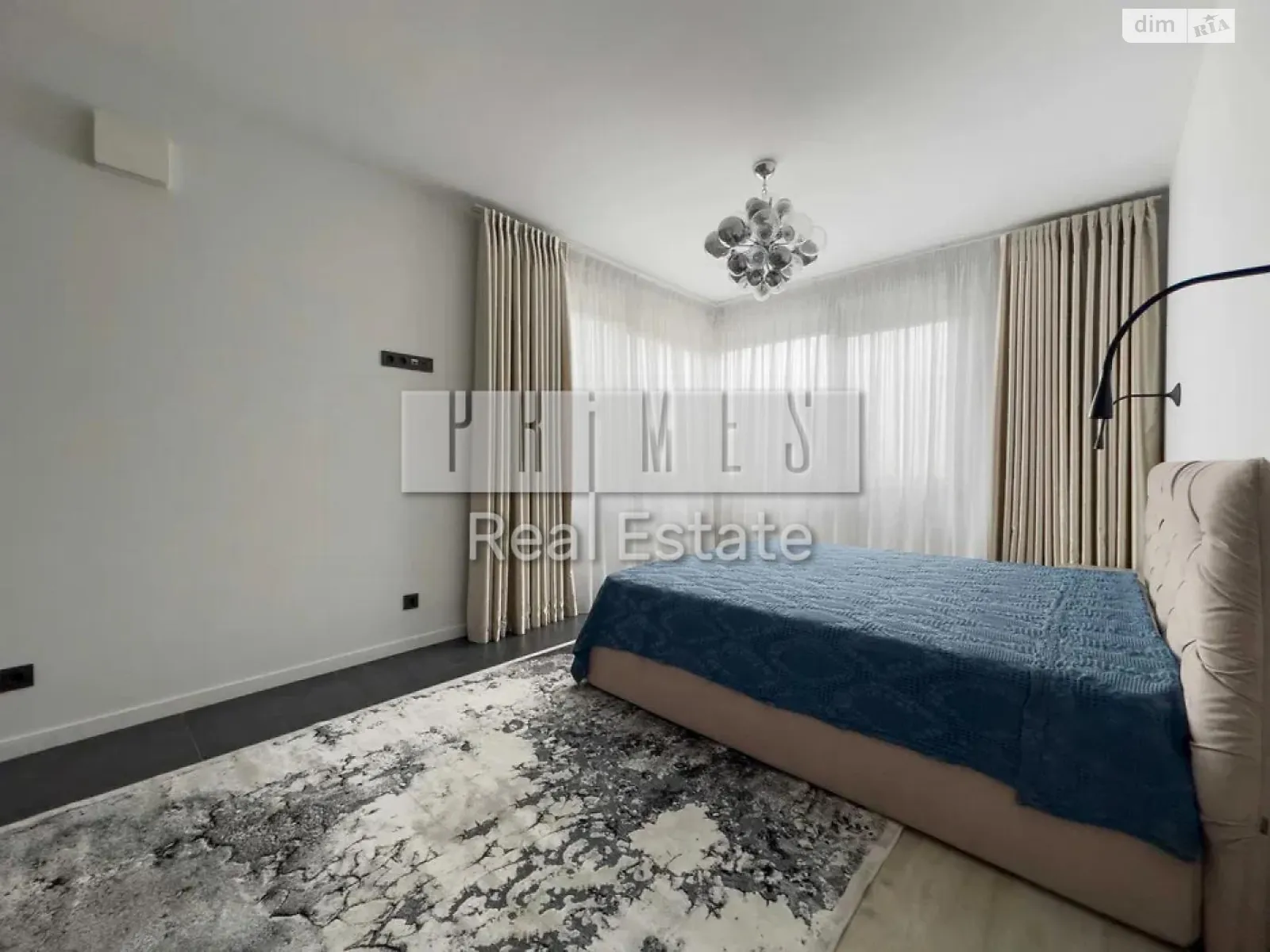 Сдается в аренду дом на 2 этажа 250 кв. м с балконом, цена: 5300 $ - фото 1