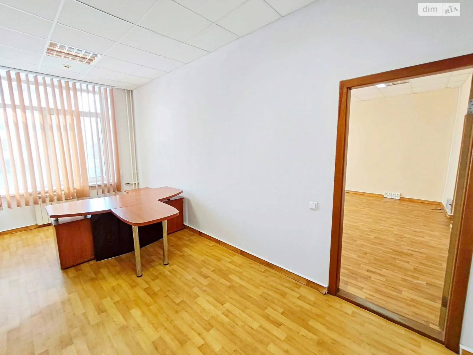 Здається в оренду офіс 59 кв. м в бізнес-центрі, цена: 15870 грн - фото 1
