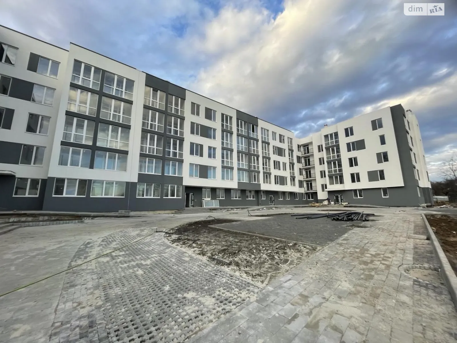 Продається 2-кімнатна квартира 65 кв. м у Львові, вул. Вулецька - фото 1