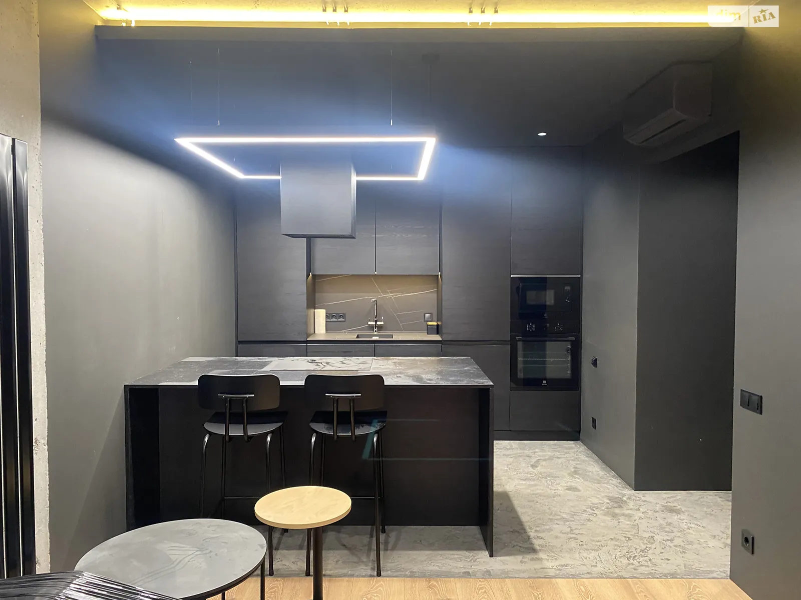 Продается 2-комнатная квартира 43 кв. м в Киеве, ул. Мартовская, 14Б - фото 1