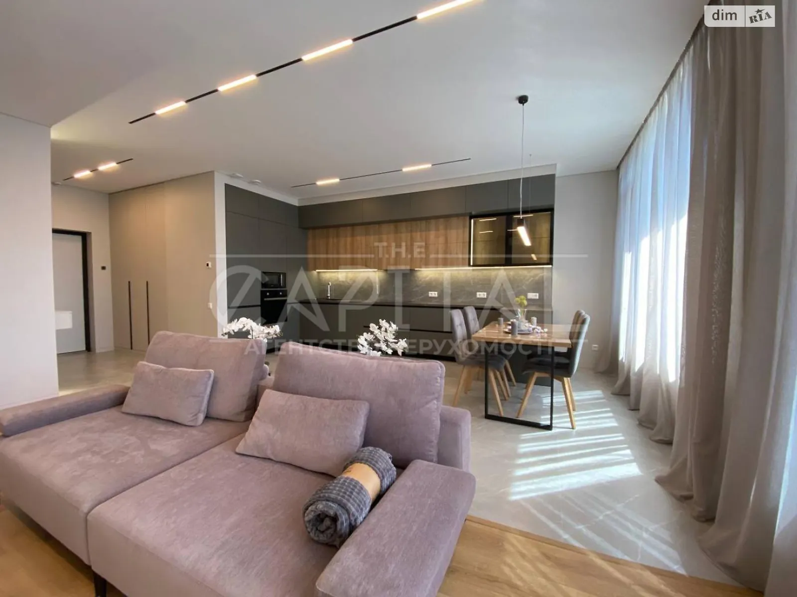 Продается 2-комнатная квартира 72 кв. м в Киеве, ул. Ивана Федорова, 2А - фото 1