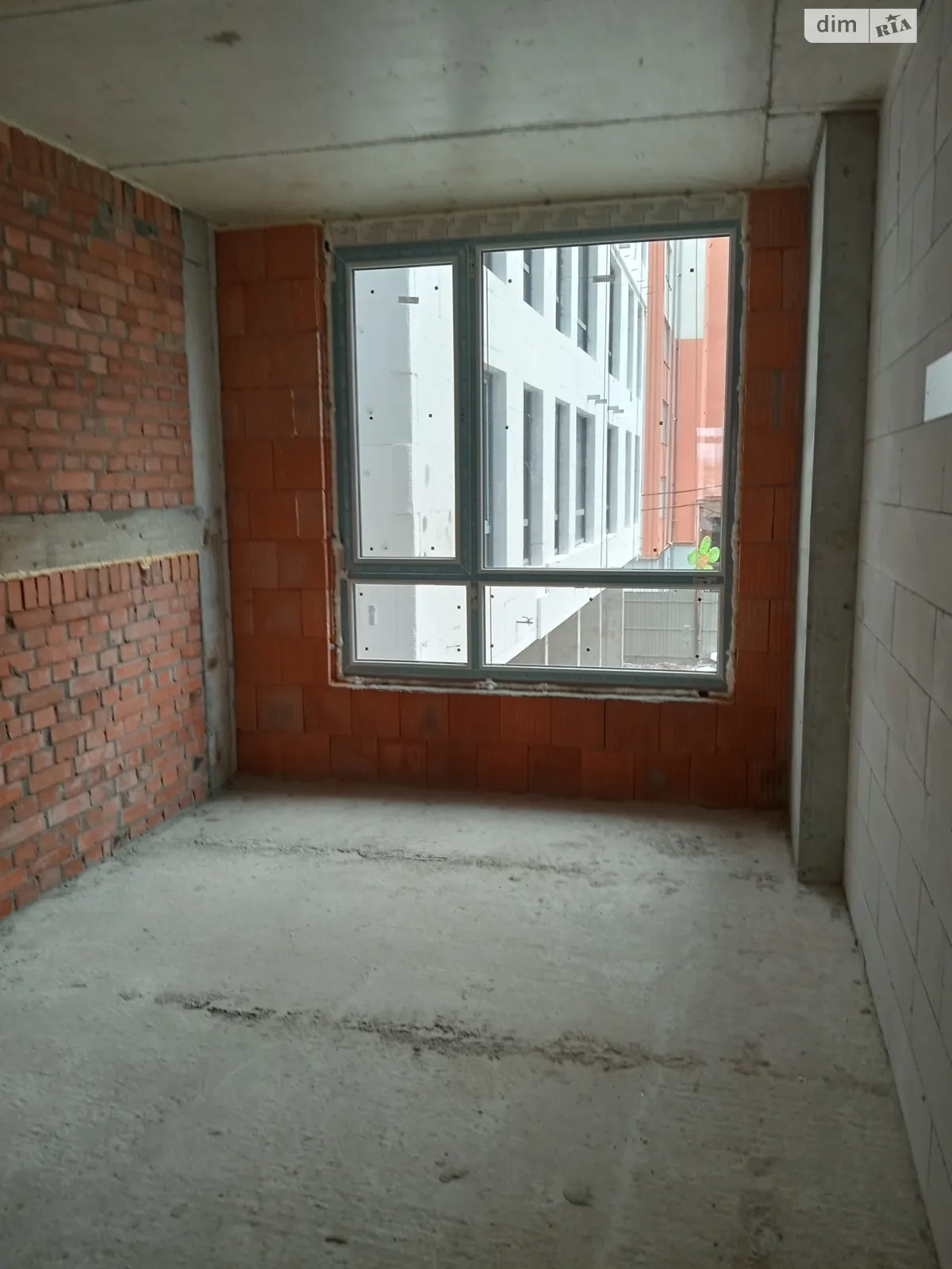 Продается 2-комнатная квартира 55 кв. м в Ивано-Франковске, ул. Химиков, 31 - фото 1