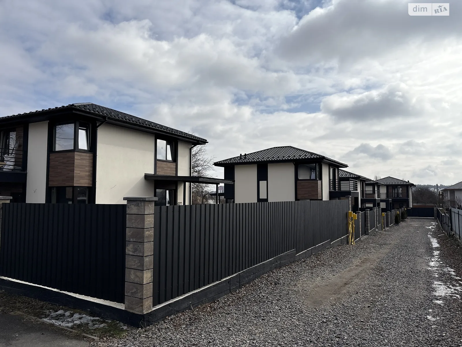 Продається будинок 2 поверховий 120 кв. м з садом, цена: 119000 $ - фото 1