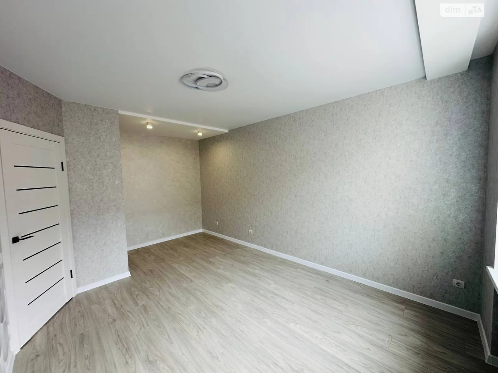 Продается 1-комнатная квартира 34 кв. м в Хмельницком, ул. Нижняя Береговая - фото 1