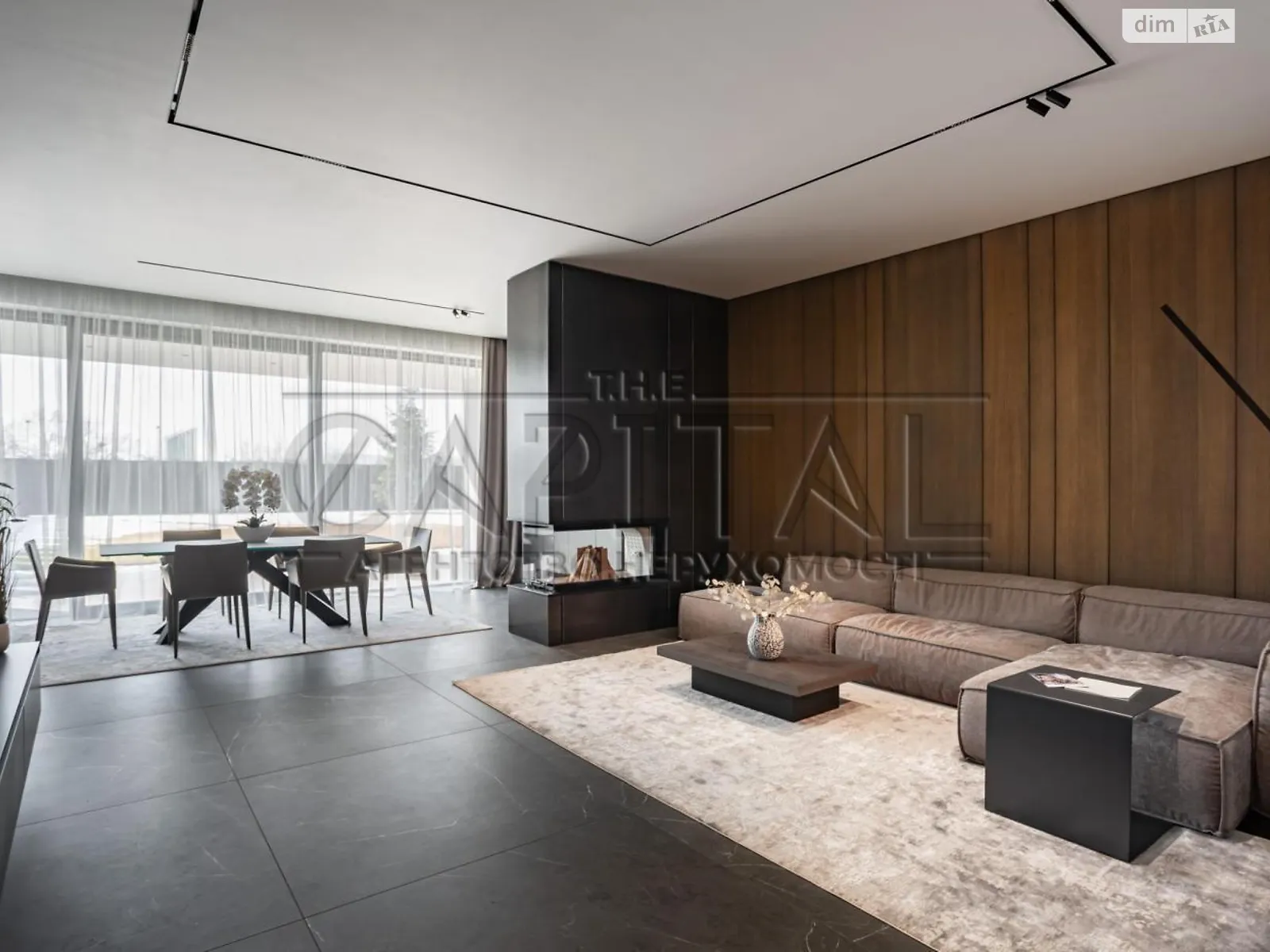 Продается дом на 3 этажа 420 кв. м с садом, цена: 1950000 € - фото 1