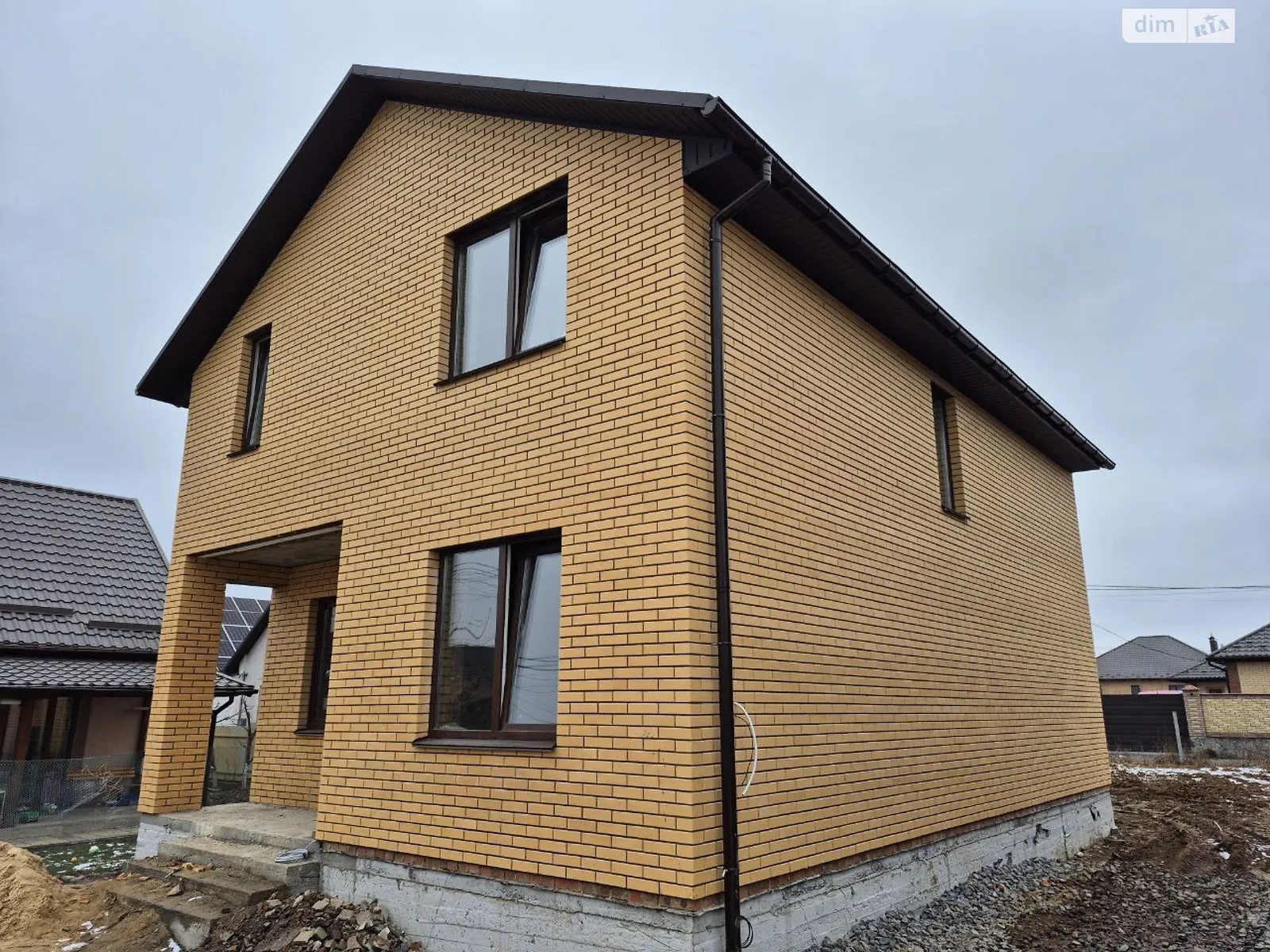 Продается дом на 2 этажа 125 кв. м с гаражом, цена: 100000 $ - фото 1