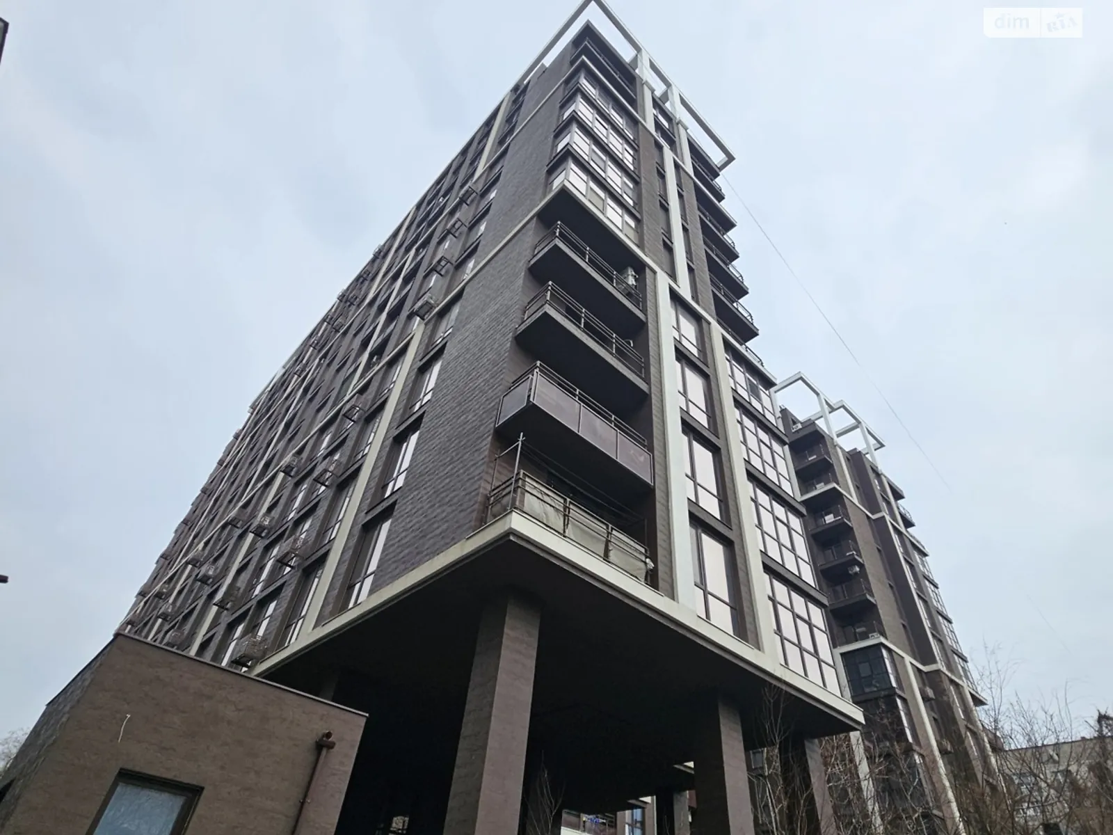 Продается 1-комнатная квартира 46 кв. м в Одессе, ул. Гераневая - фото 1