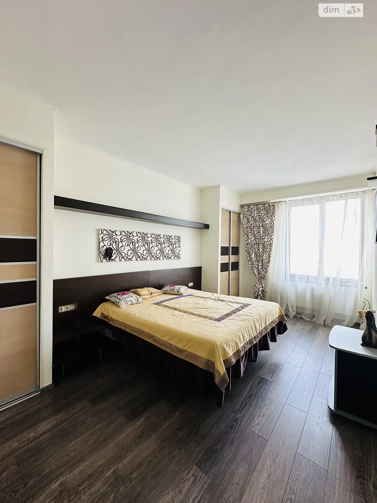 Продається 2-кімнатна квартира 150 кв. м у Одесі, вул. Тіниста, 9/12 - фото 1