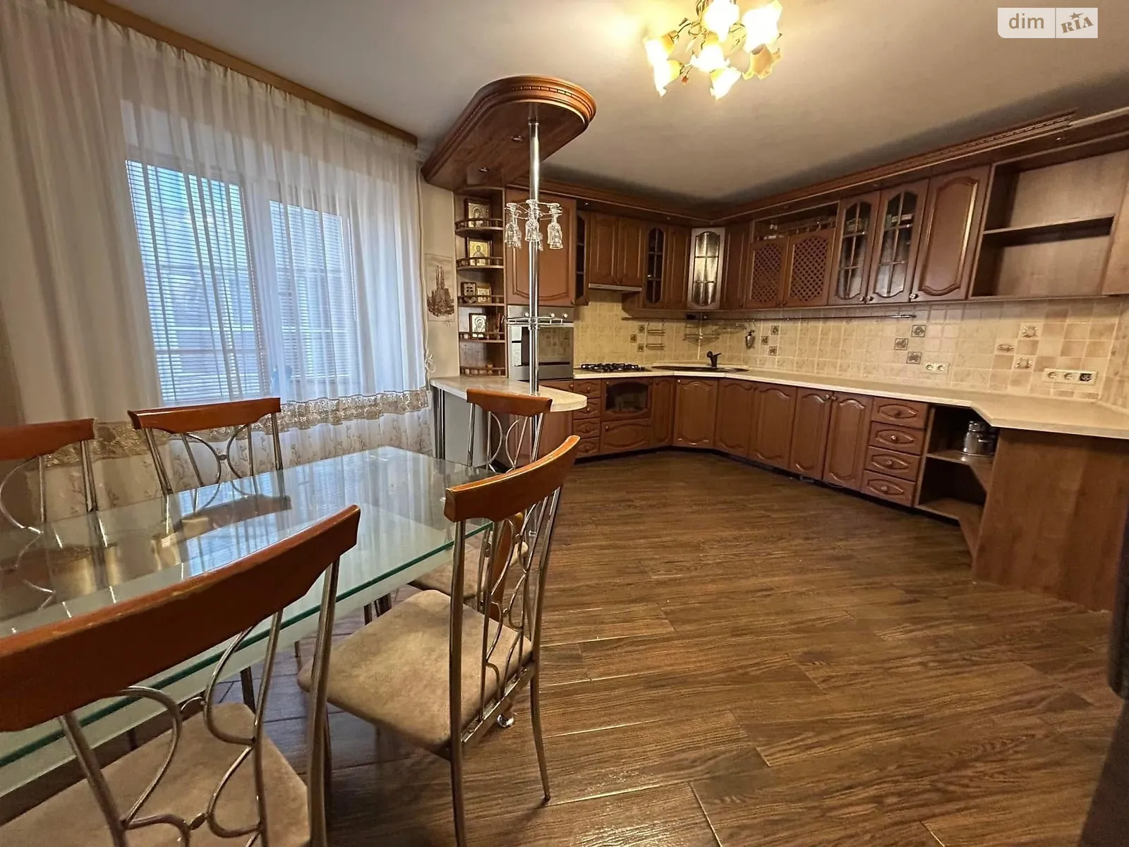 Продается 4-комнатная квартира 139.7 кв. м в Белой Церкви, ул. Людмилы Павличенко - фото 1