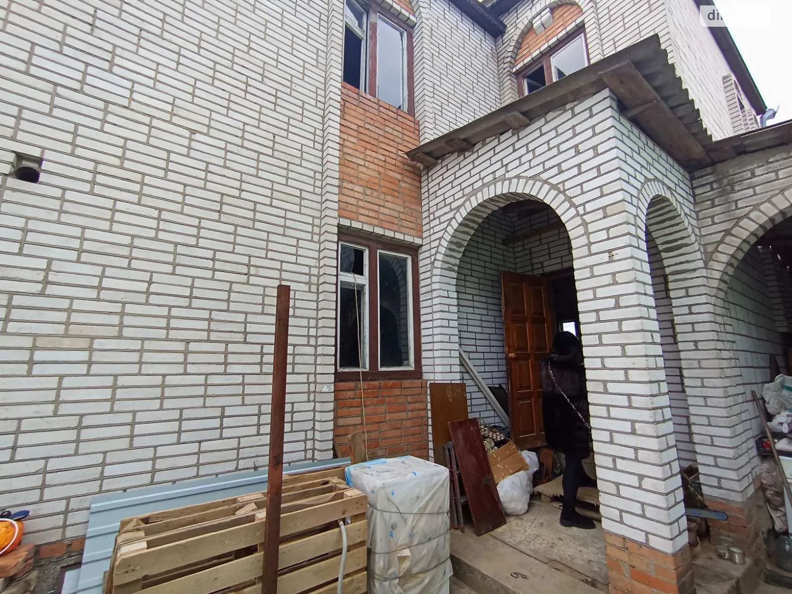 Продается дом на 2 этажа 175.3 кв. м с участком, цена: 85000 $ - фото 1