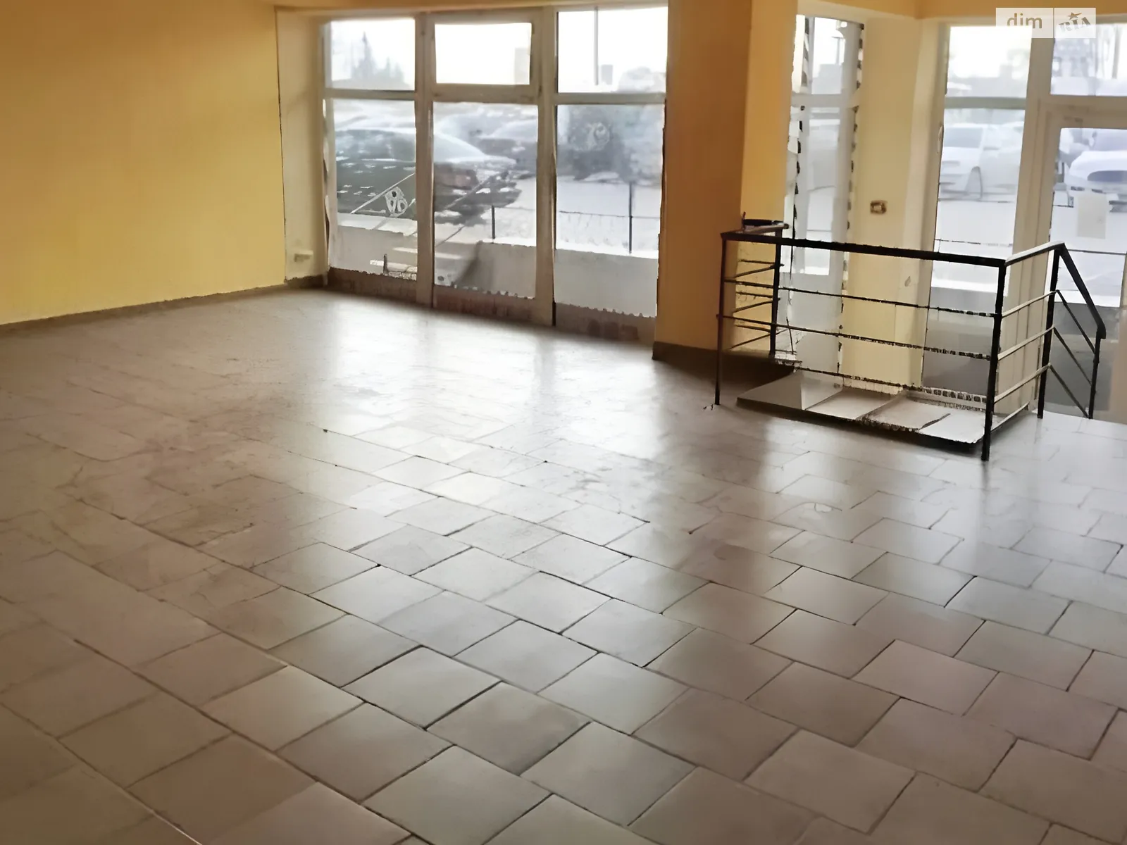 Продается офис 101 кв. м в бизнес-центре, цена: 90000 $ - фото 1
