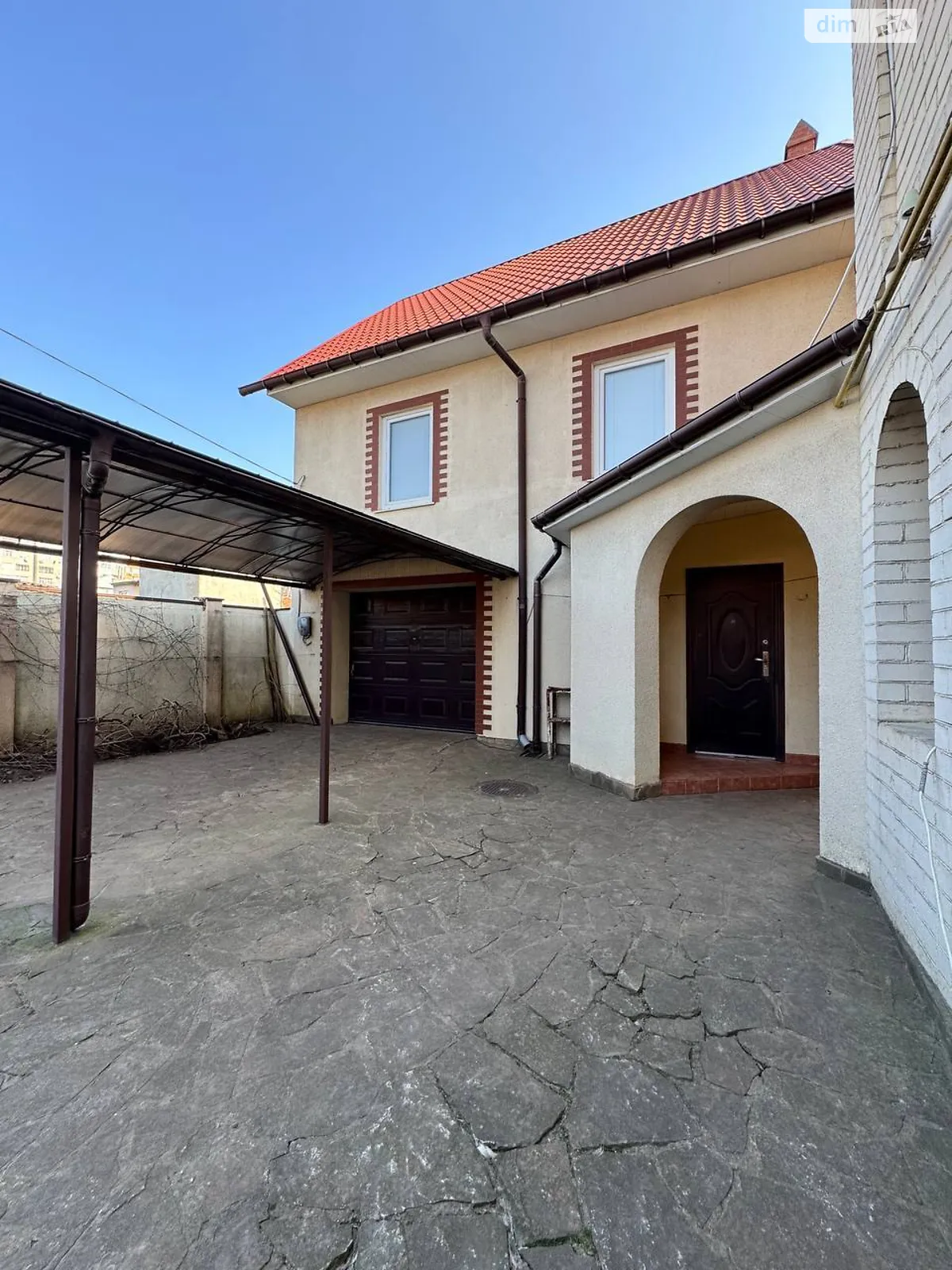 Продается дом на 2 этажа 159.5 кв. м с садом, цена: 190000 $ - фото 1