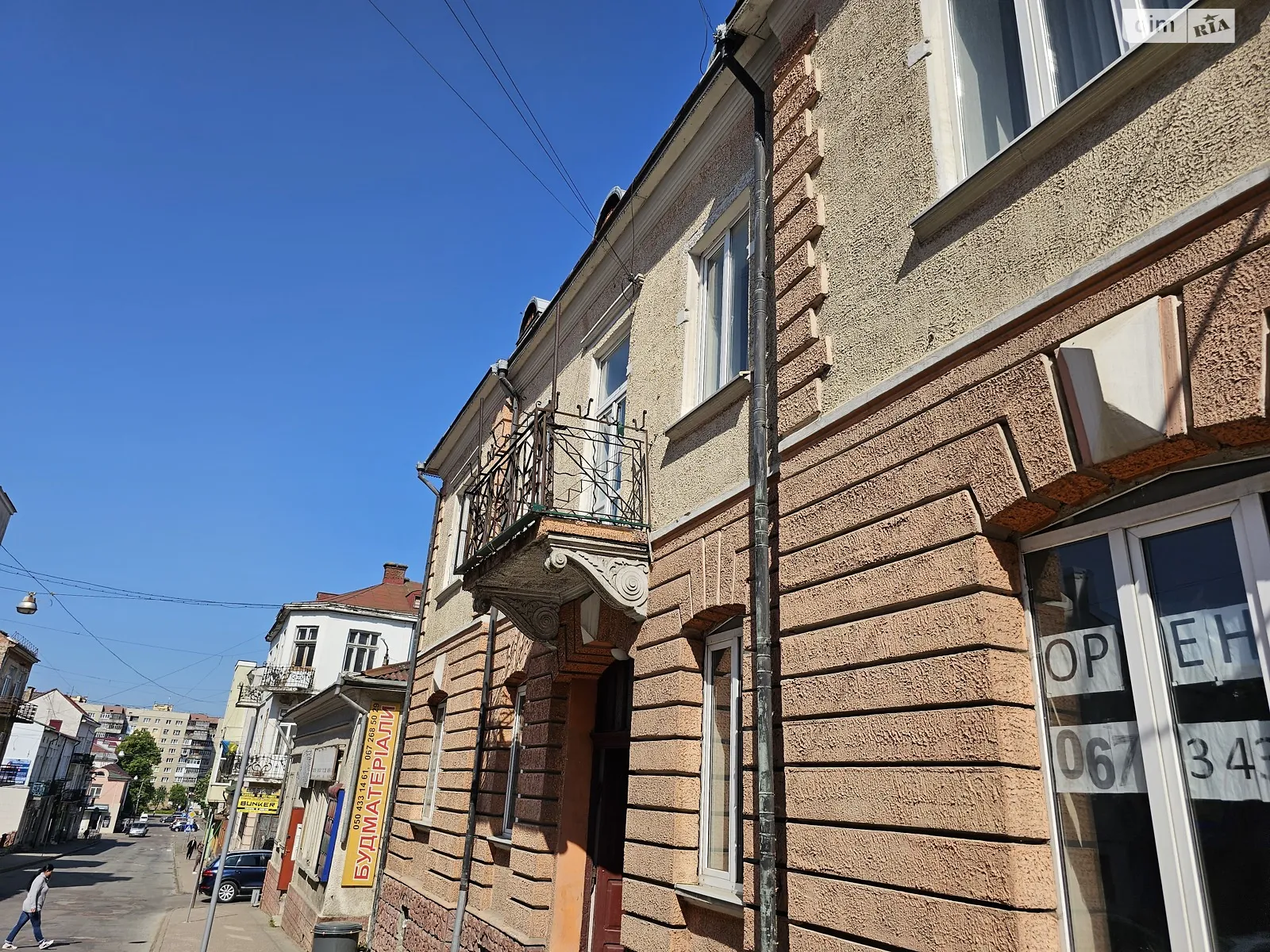Продається офіс 860 кв. м в бізнес-центрі, цена: 387000 $ - фото 1