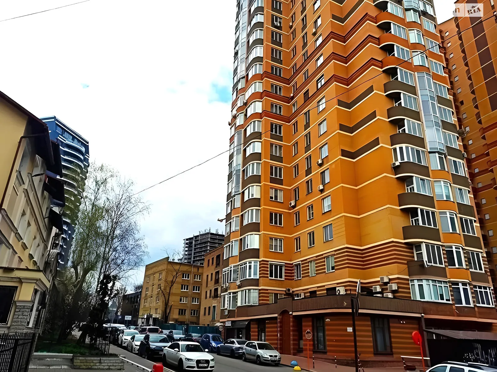 Продается 4-комнатная квартира 133.5 кв. м в Киеве, пер. Лабораторный, 6 - фото 1