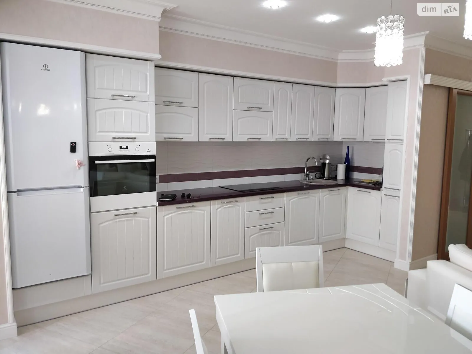Продается 4-комнатная квартира 122.3 кв. м в Киеве, ул. Срибнокильская, 12 - фото 1