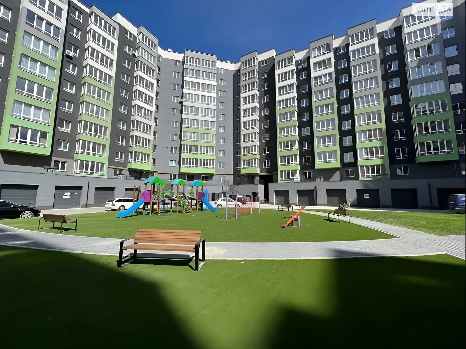 Продається 1-кімнатна квартира 41.7 кв. м у Івано-Франківську, вул. Приозерна, 22 - фото 1