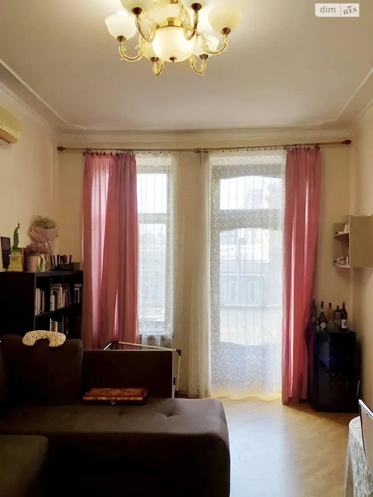 Продается 4-комнатная квартира 120.1 кв. м в Одессе, ул. Базарная - фото 1