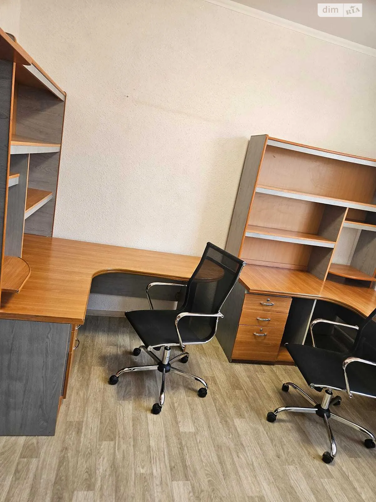 Сдается в аренду офис 13 кв. м в бизнес-центре, цена: 7300 грн - фото 1