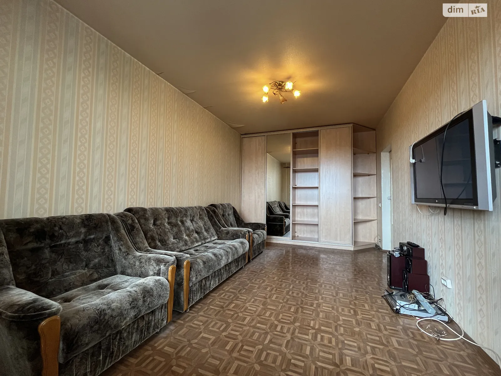 Продается 3-комнатная квартира 72 кв. м в Киеве, просп. Академика Глушкова, 51 - фото 1