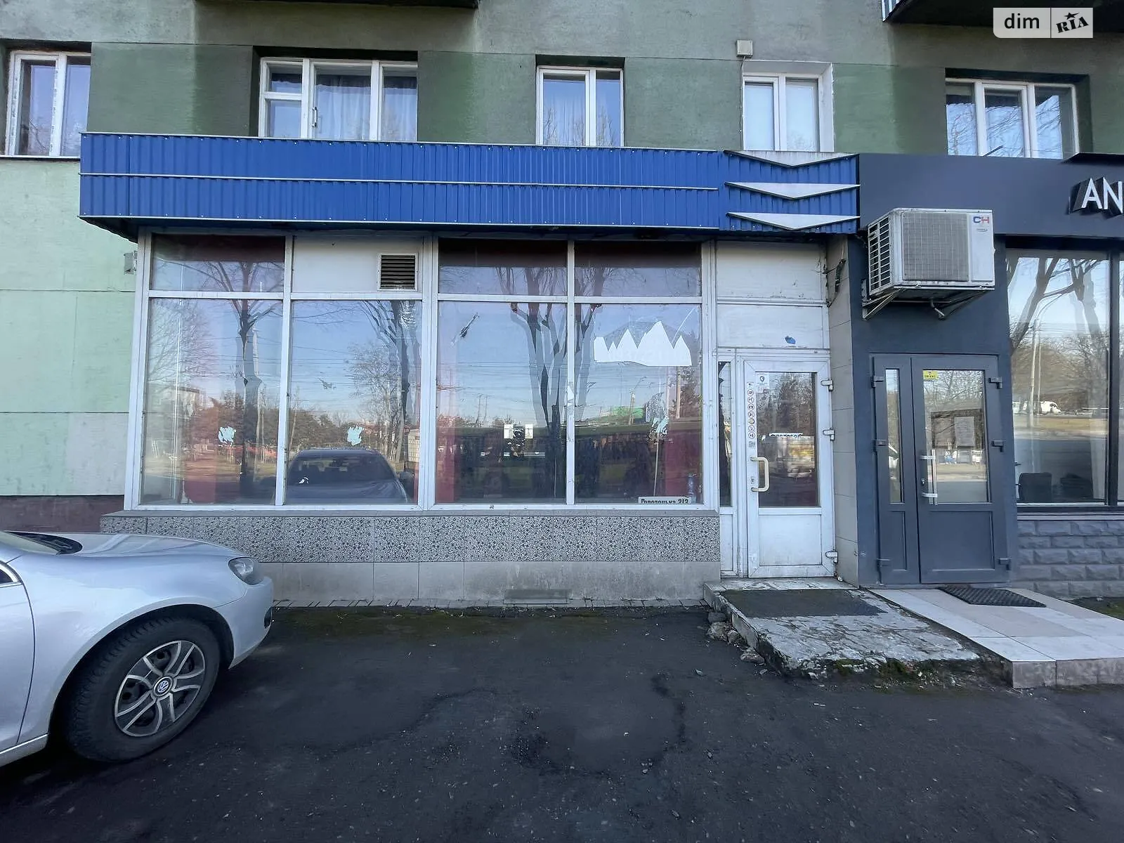 Сдается в аренду помещения свободного назначения 172 кв. м в 5-этажном здании, цена: 1376 $ - фото 1
