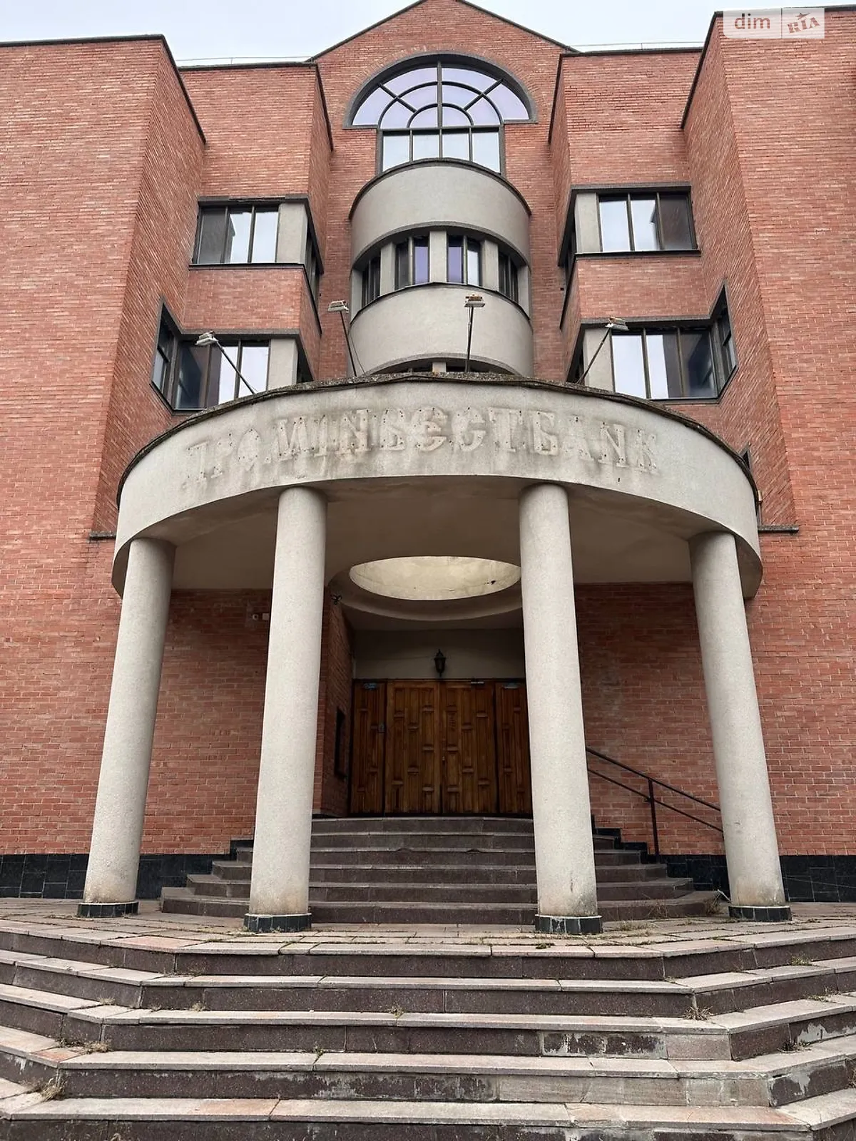 Продається приміщення вільного призначення 3504.6 кв. м в 5-поверховій будівлі, цена: 1500000 $ - фото 1