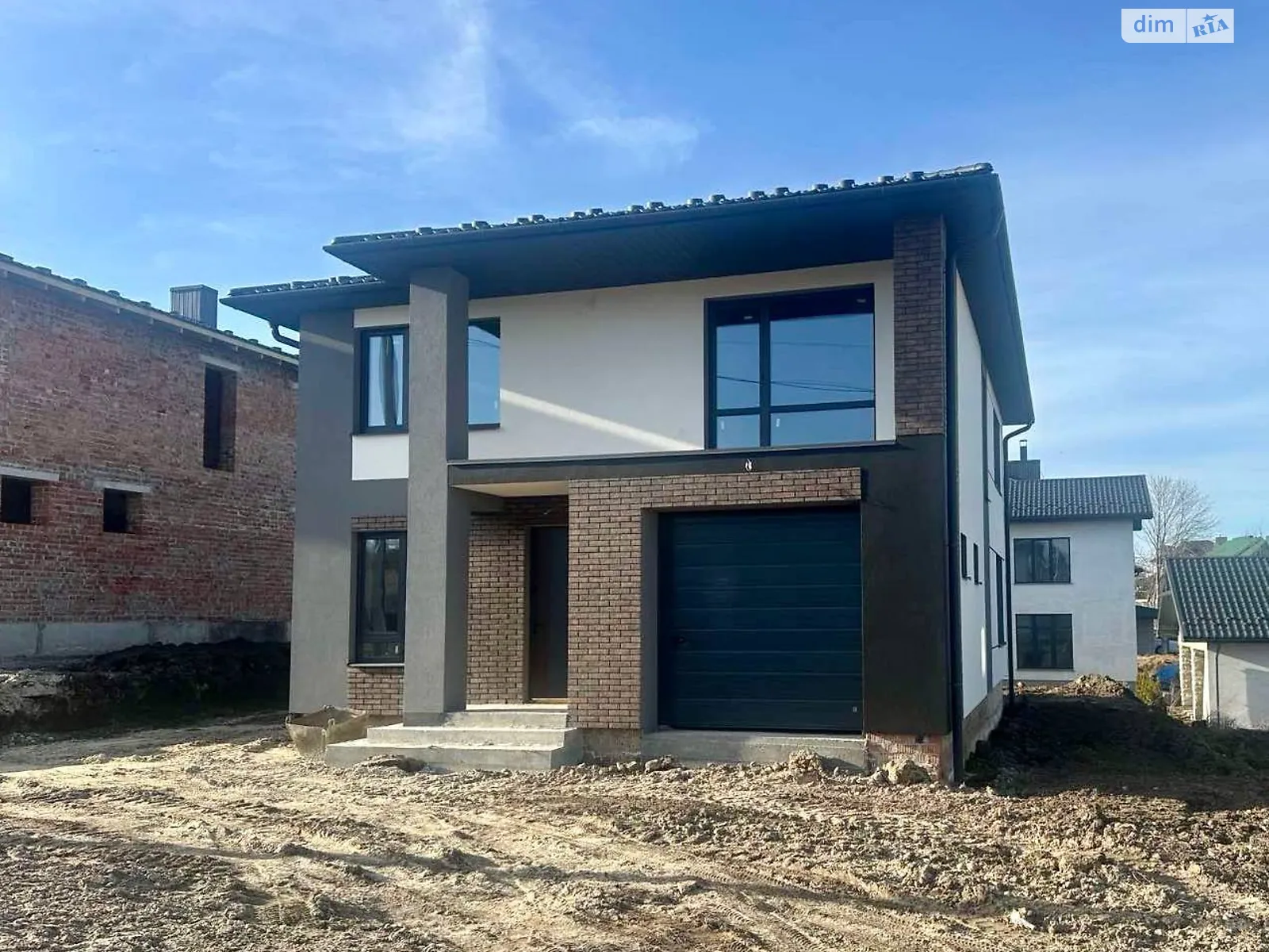 Продається будинок 2 поверховий 190 кв. м з гаражем, цена: 100000 $ - фото 1