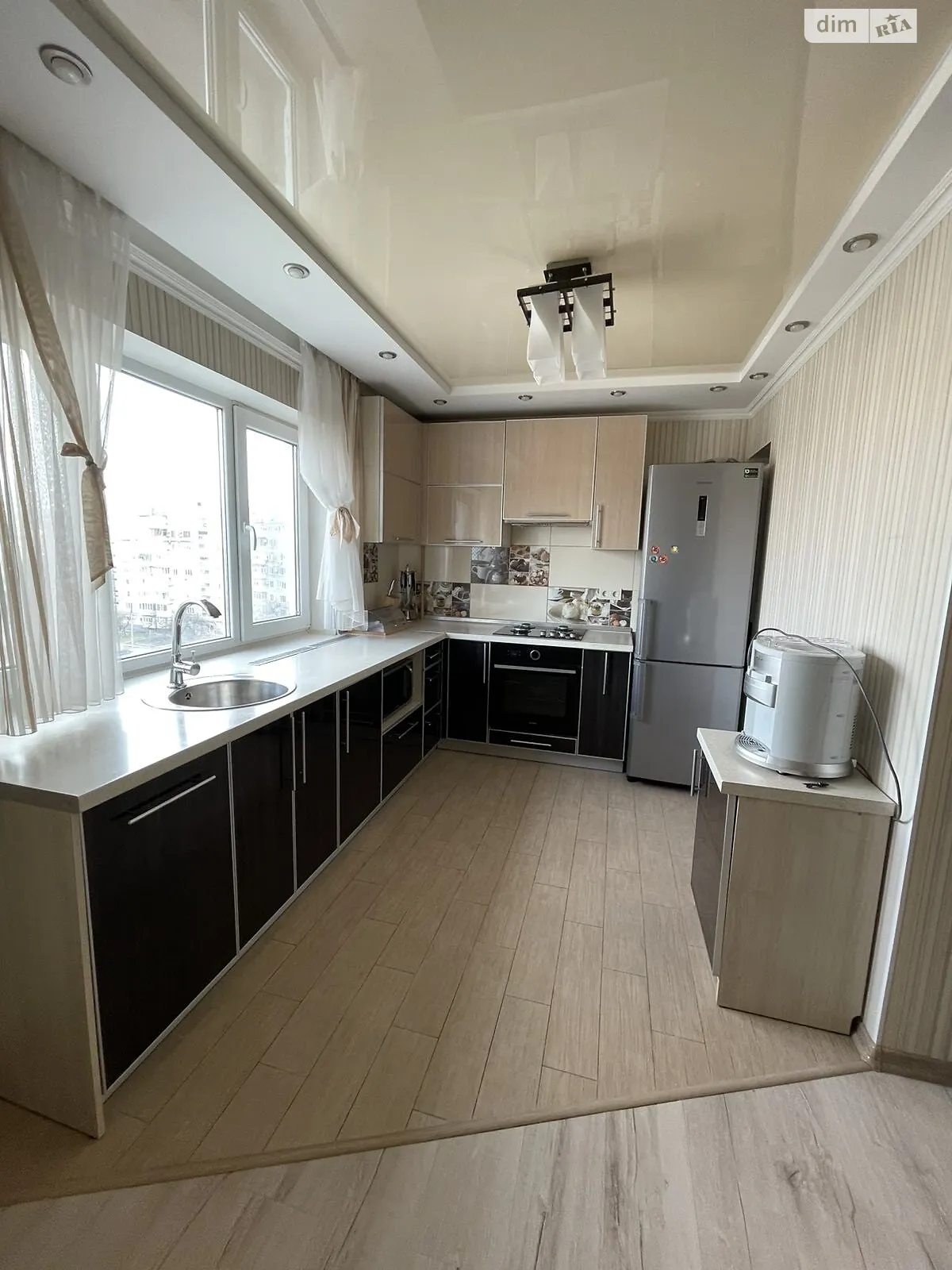 5-кімнатна квартира 120 кв. м у Запоріжжі, вул. Запорізька - фото 1