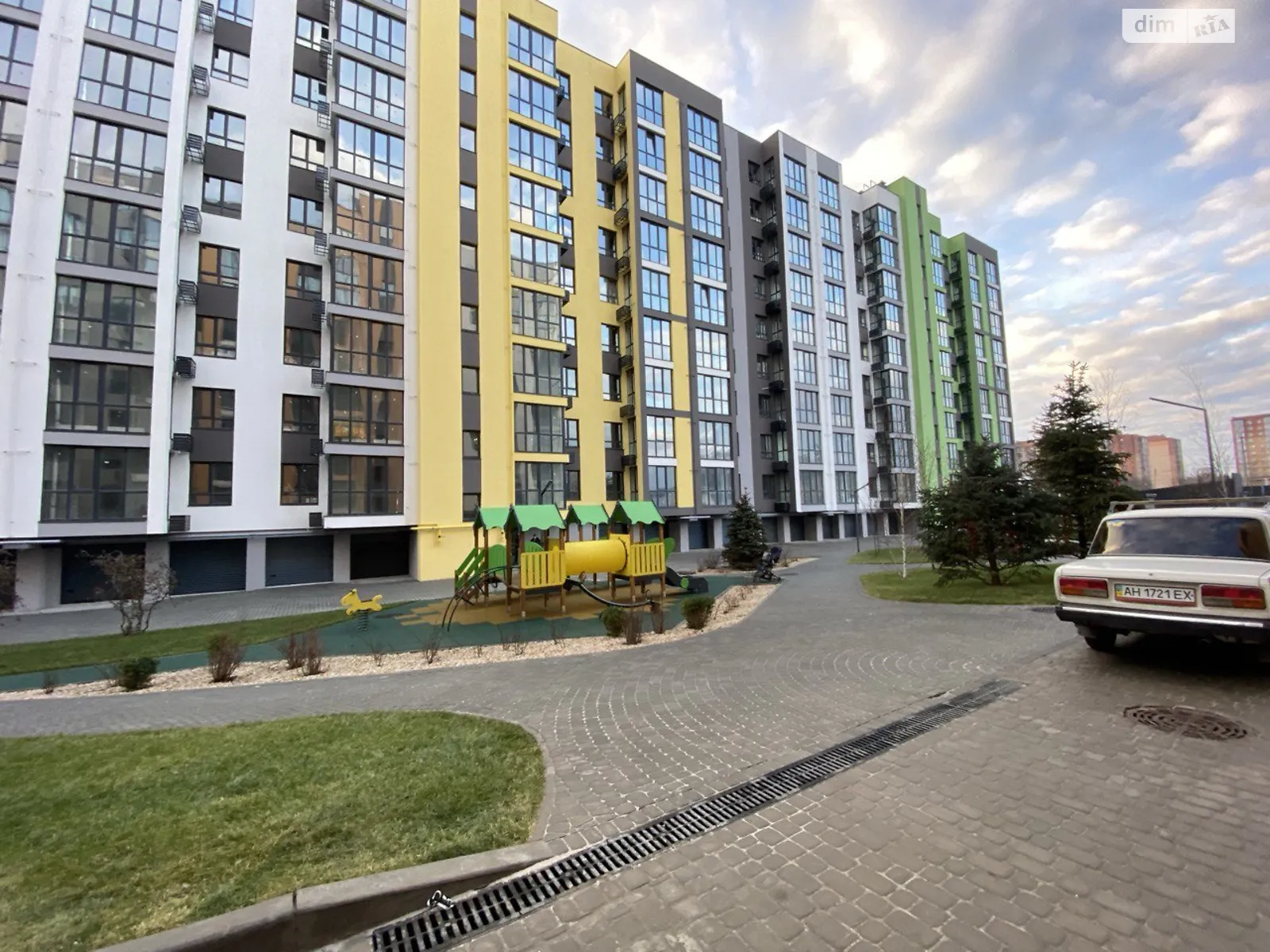 Продається 1-кімнатна квартира 64.3 кв. м у Дніпрі, Запорізьке шосе, 32А - фото 1
