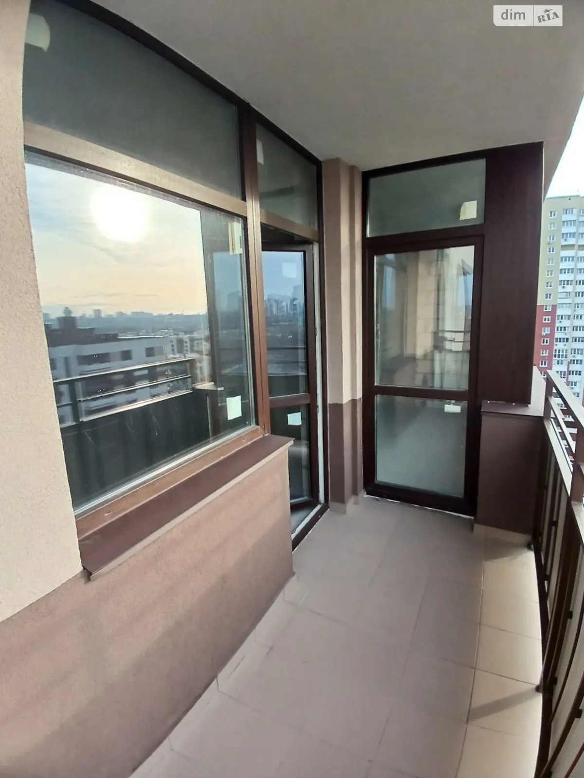 Продается 2-комнатная квартира 68.6 кв. м в Киеве, ул. Александра Олеся, 1 - фото 1
