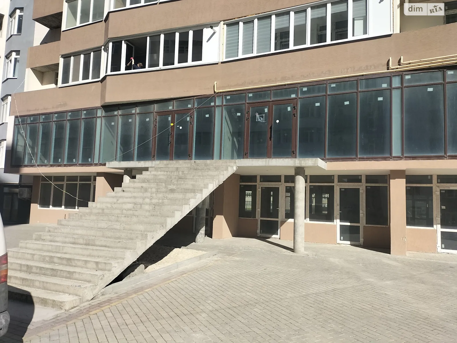 Сдается в аренду помещения свободного назначения 240 кв. м в 11-этажном здании, цена: 57600 грн - фото 1