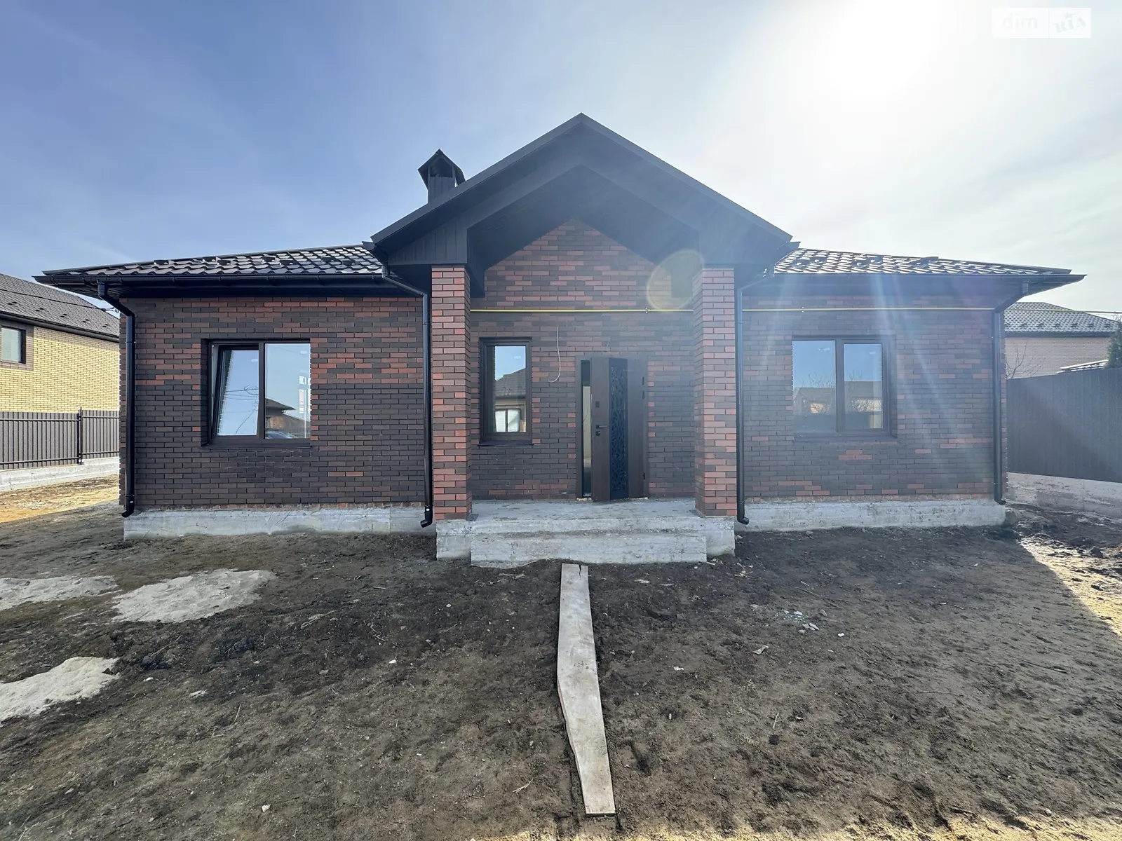 Продається одноповерховий будинок 103 кв. м з балконом, цена: 91000 $ - фото 1