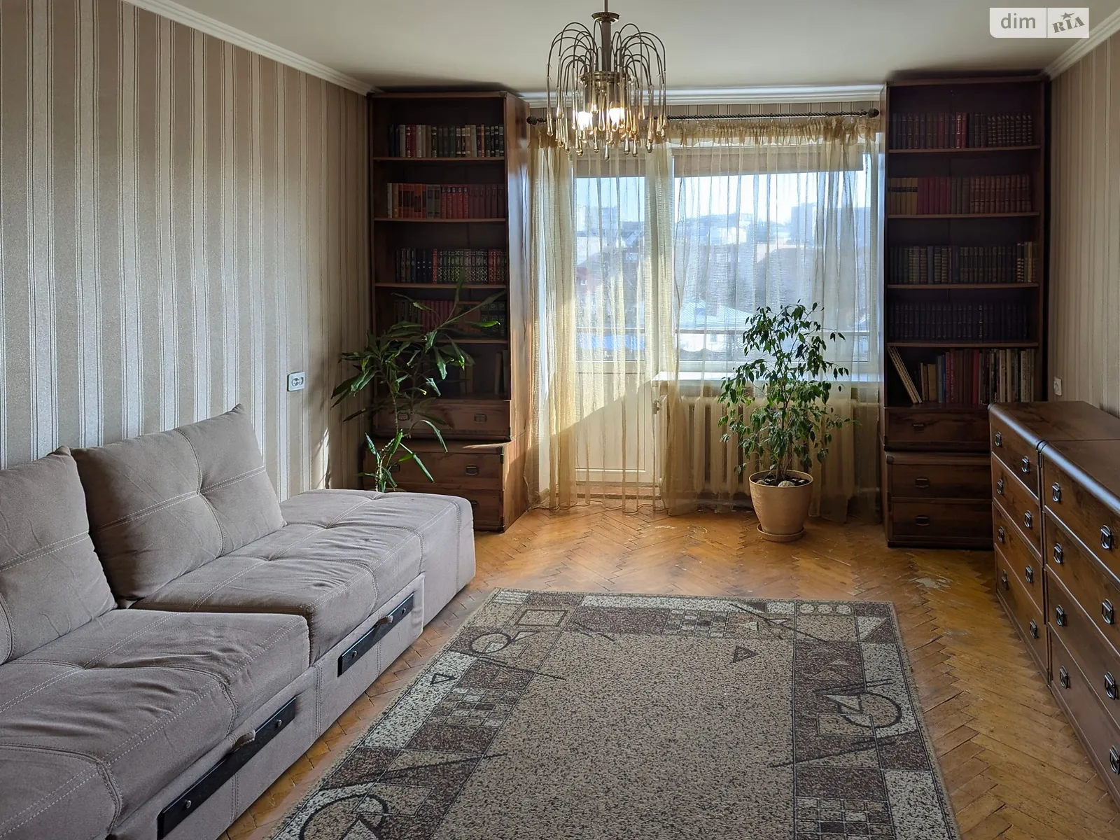 Продается 2-комнатная квартира 52.2 кв. м в Ровно, ул. Мицкевича, 34 - фото 1