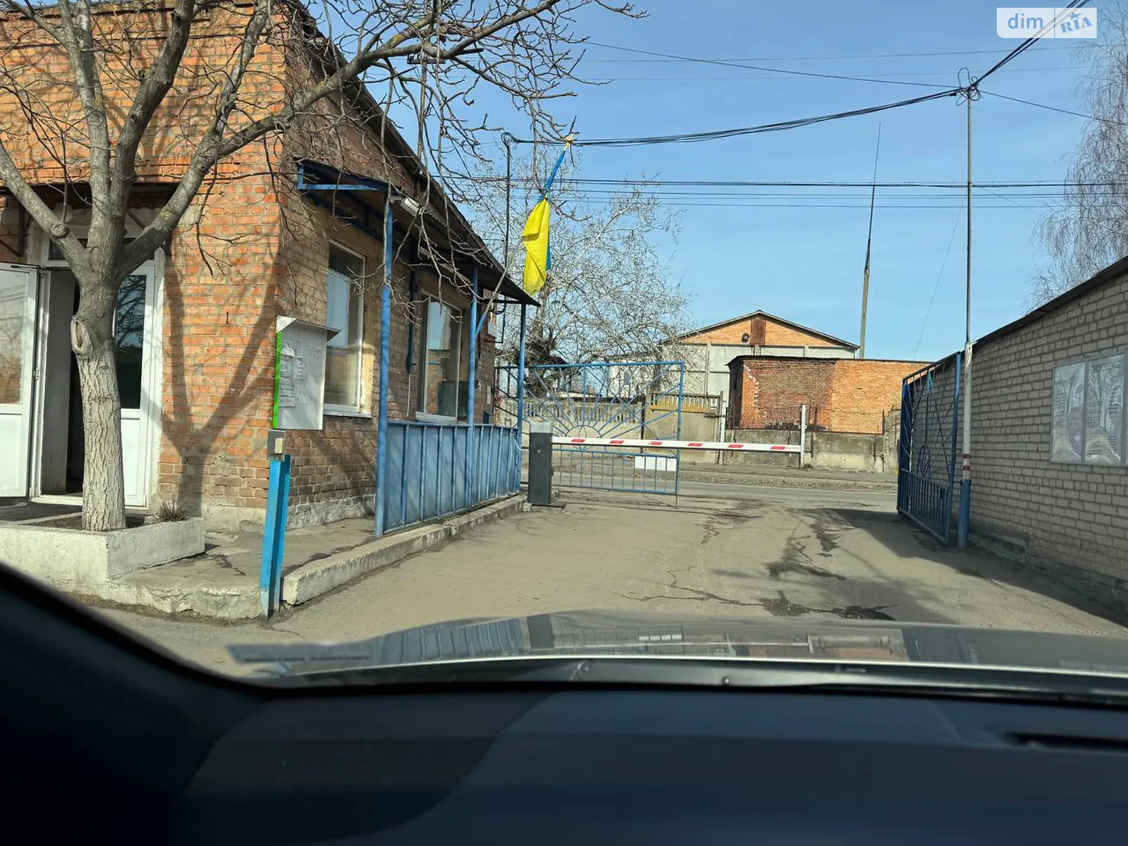 Продається місце в гаражному кооперативі під легкове авто на 24 кв. м, цена: 6000 $ - фото 1