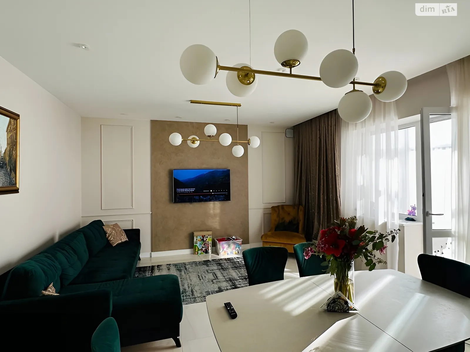 Продається будинок 3 поверховий 247 кв. м з гаражем, цена: 550000 $ - фото 1