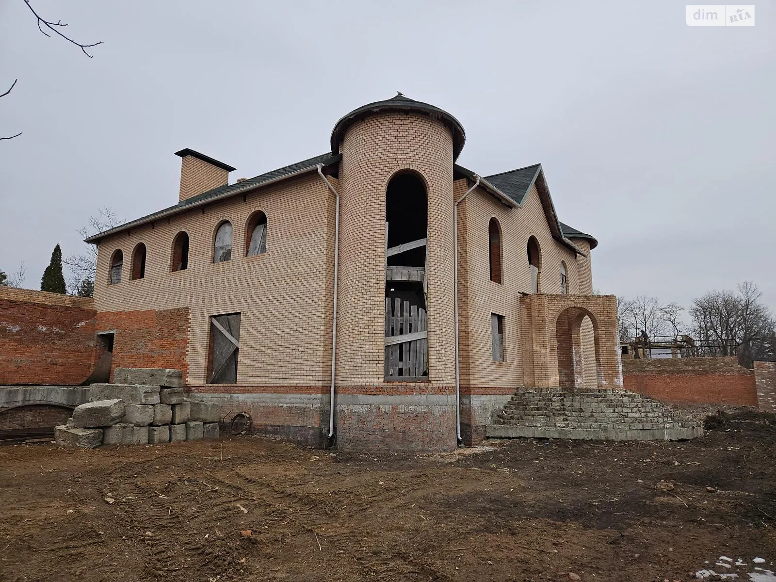 Продається будинок 2 поверховий 314 кв. м з каміном, цена: 300000 $ - фото 1