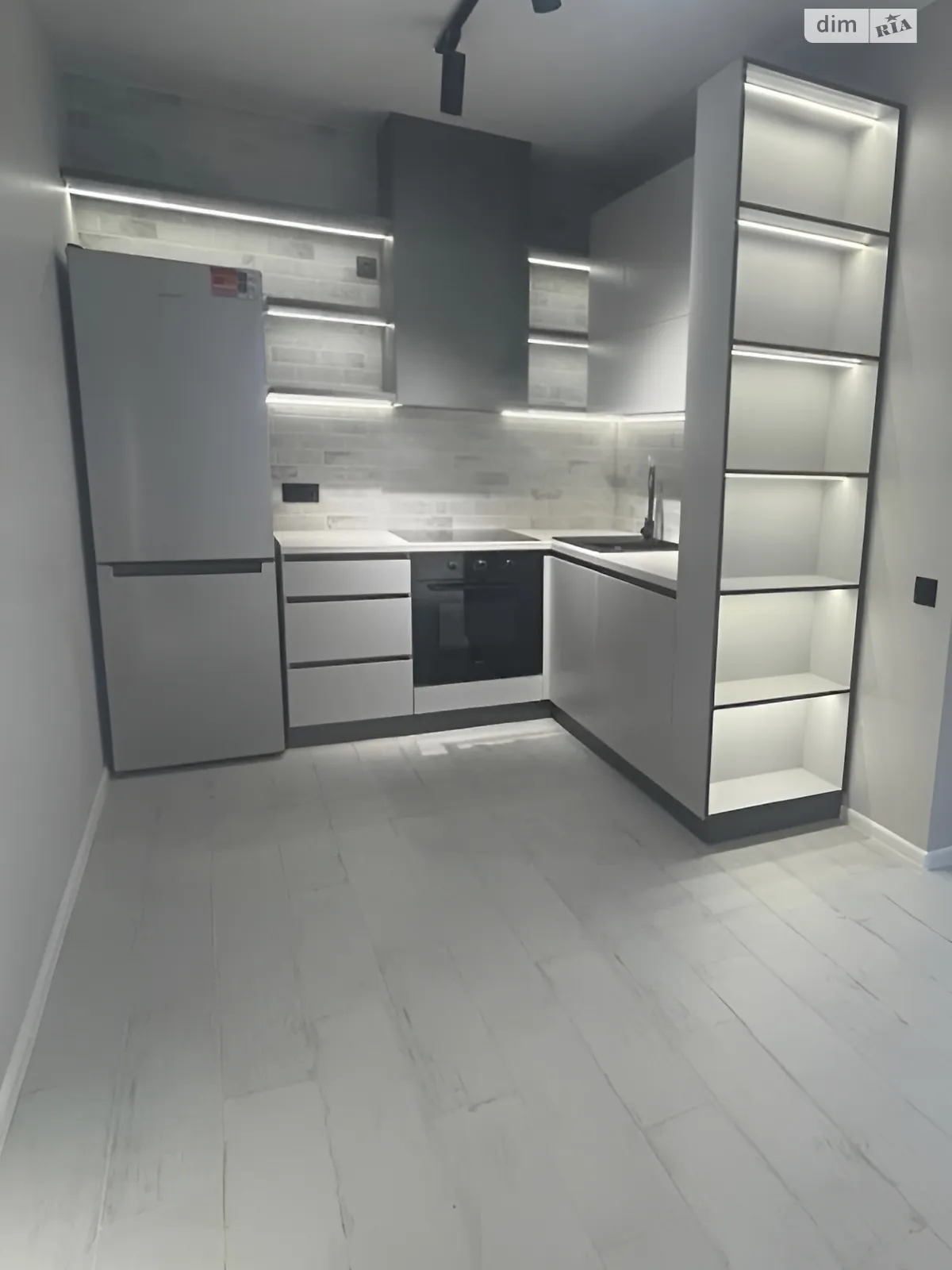 Продается 1-комнатная квартира 43 кв. м в Харькове, ул. Борткевича, 15 - фото 1