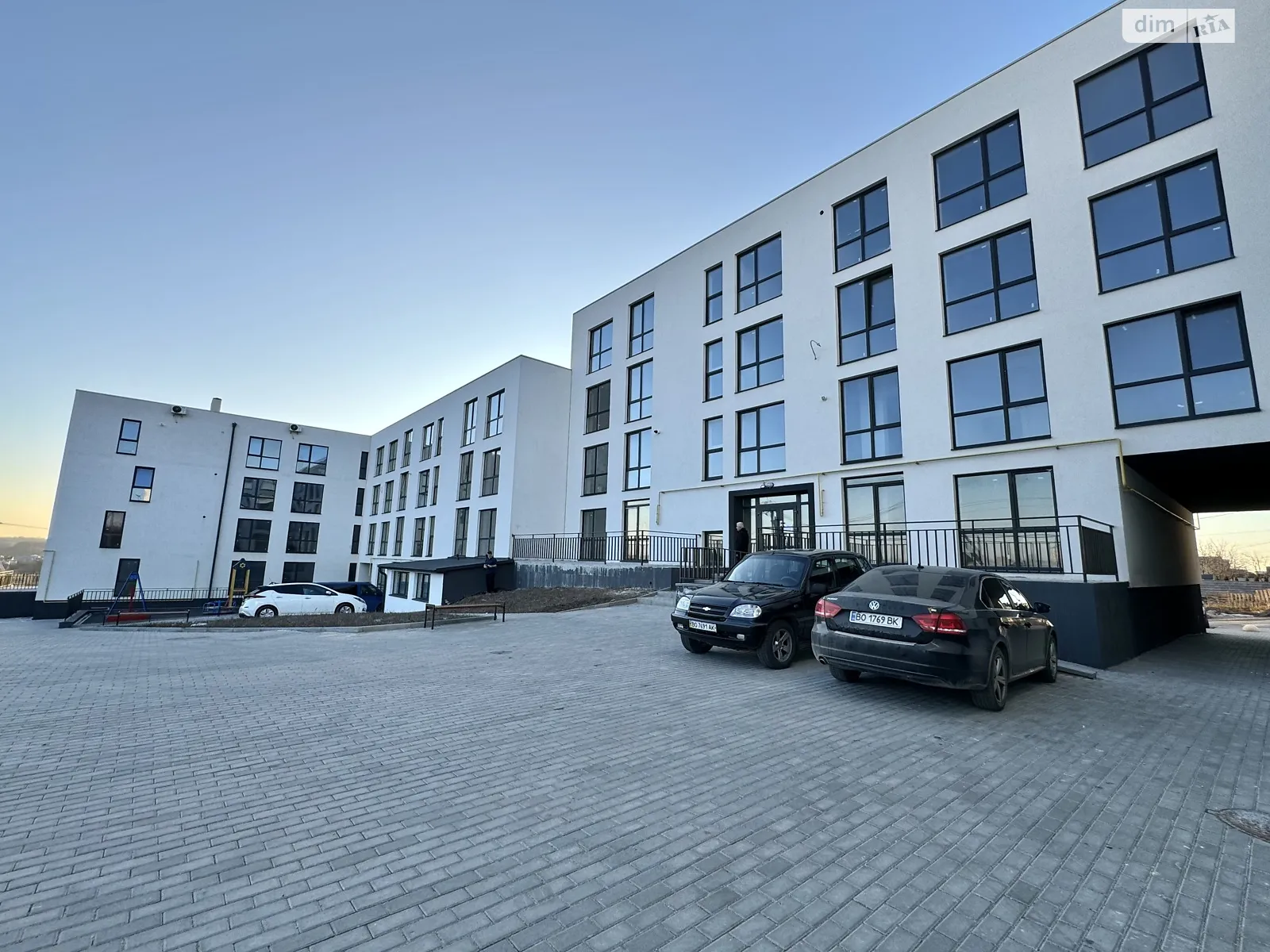 Продается 1-комнатная квартира 55.1 кв. м в Петрикове, ул. Зелёная, 17 - фото 1