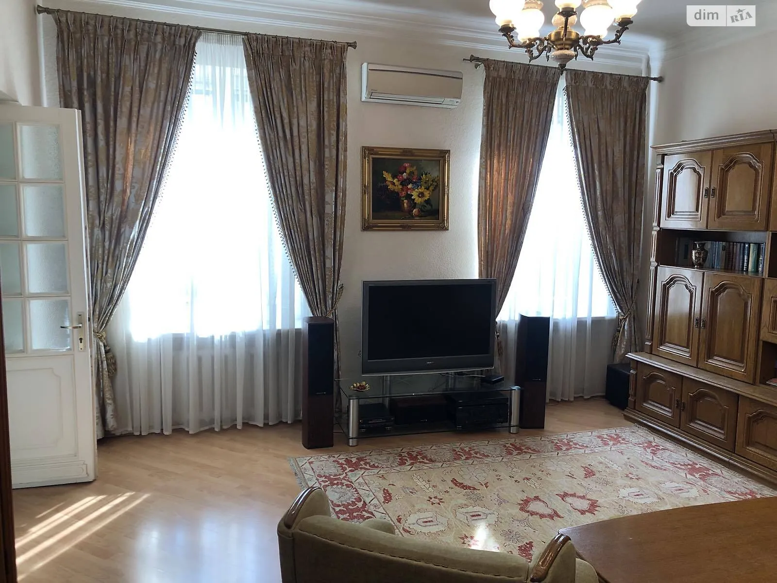 Продается 4-комнатная квартира 127.9 кв. м в Одессе, ул. Университетская - фото 1