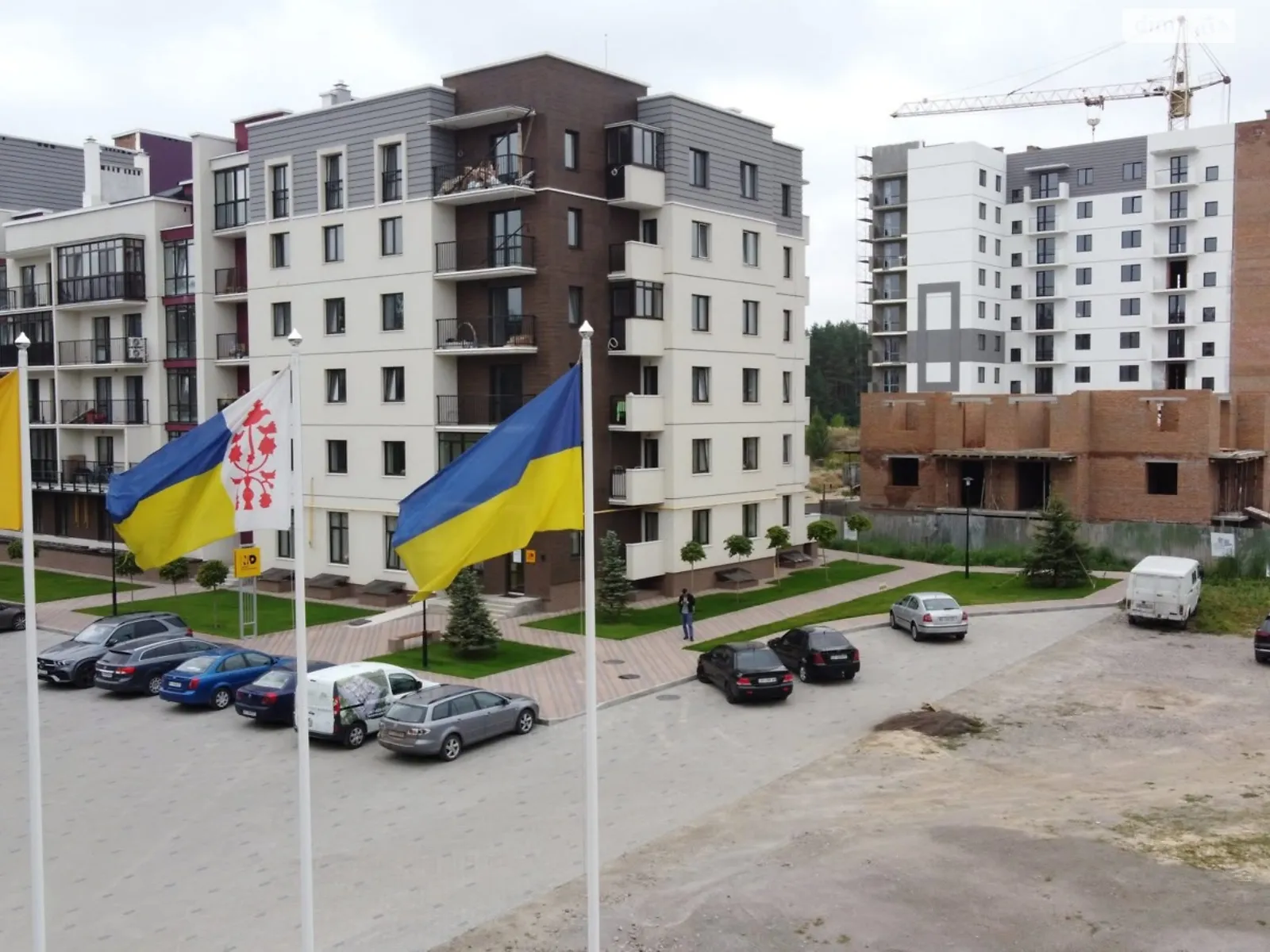 Продается офис 370 кв. м в бизнес-центре, цена: 360500 $ - фото 1