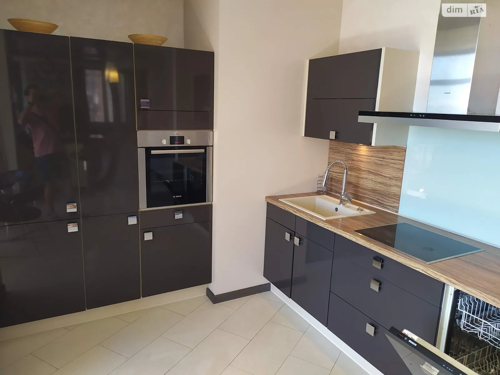 Продається 1-кімнатна квартира 75 кв. м у Одесі, вул. Тіниста, 9/12 - фото 1