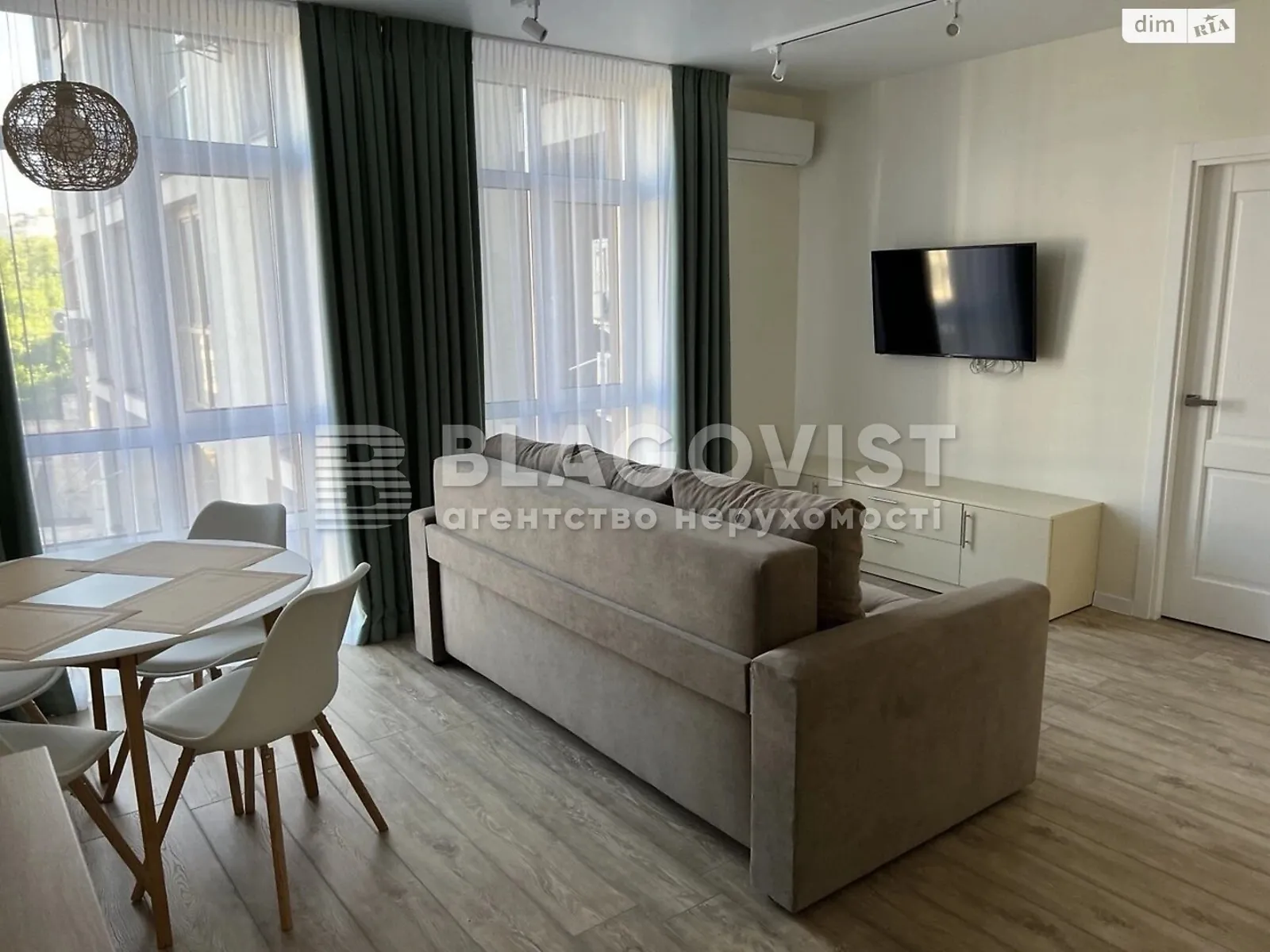 Продается 1-комнатная квартира 47 кв. м в Киеве, ул. Глубочицкая, 13/6 - фото 1