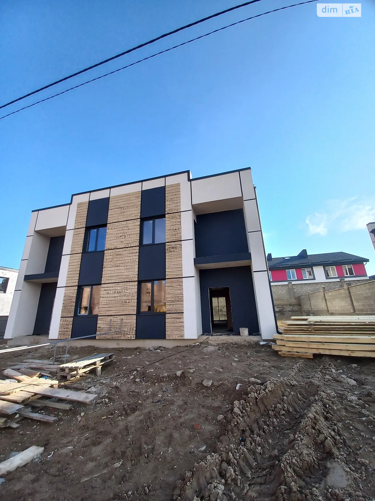 ул. Кулика и Гудачека(Макарова) Авторынок Ровно, цена: 72000 $ - фото 1