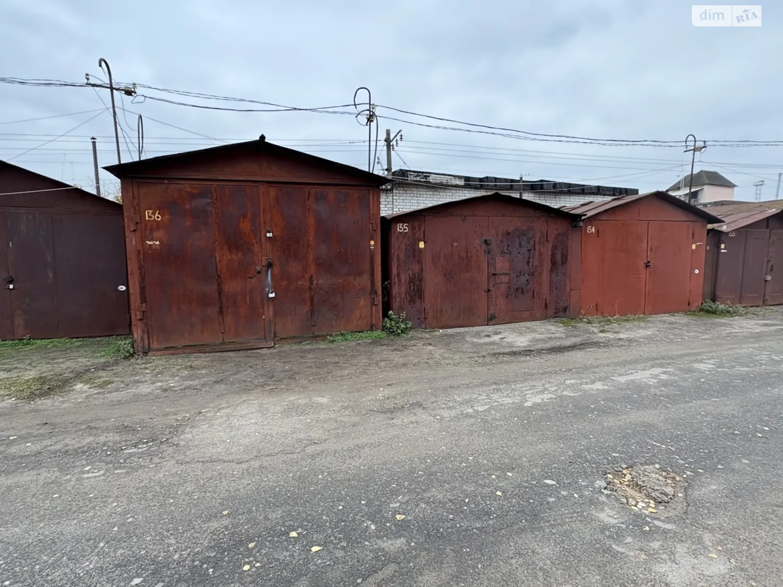 Продається місце в гаражному кооперативі під легкове авто на 20.7 кв. м, цена: 9000 $ - фото 1