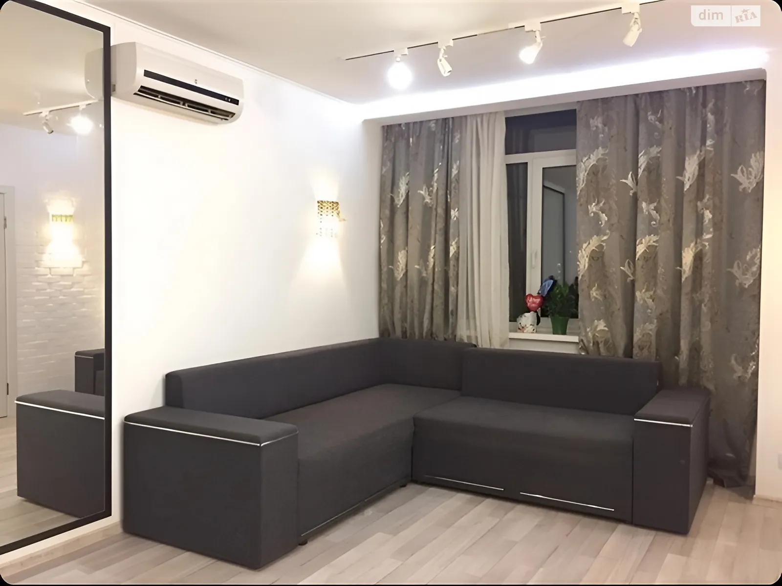 Продается 1-комнатная квартира 44.9 кв. м в Одессе, ул. Разумовская, 10/12 - фото 1