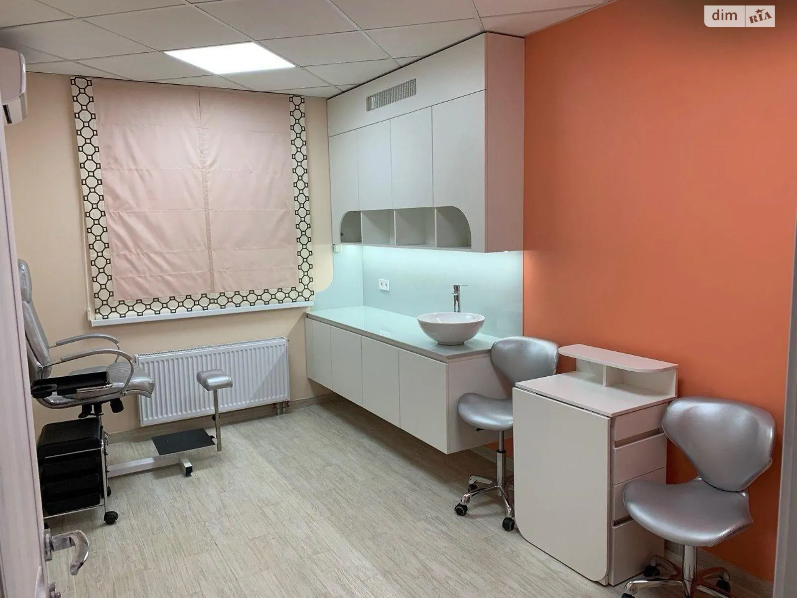 Продается объект сферы услуг 96 кв. м в 7-этажном здании, цена: 100000 $ - фото 1