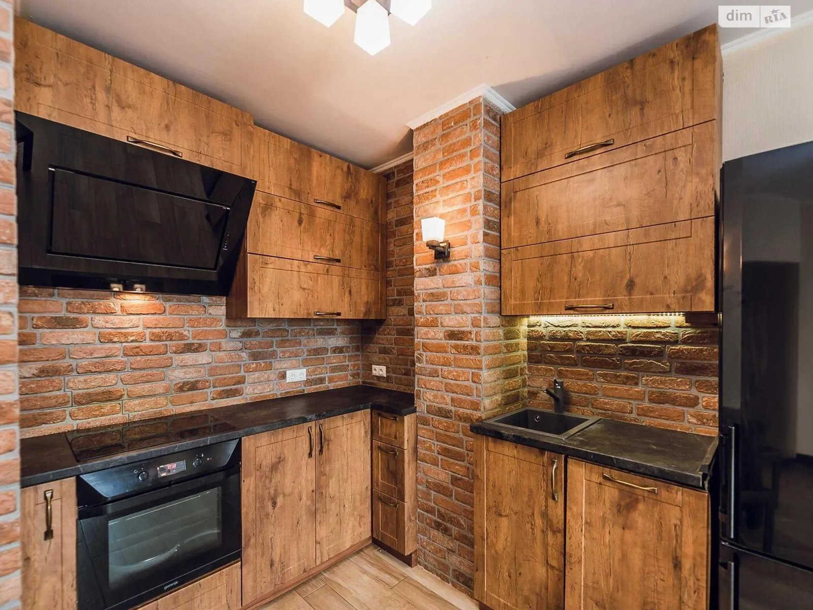 Продается 2-комнатная квартира 80 кв. м в Киеве, ул. Белицкая, 20 - фото 1