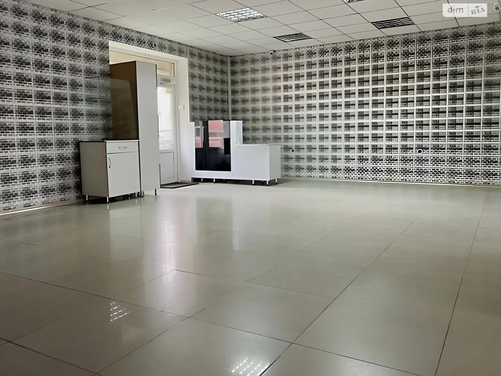 Сдается в аренду помещения свободного назначения 115 кв. м в 5-этажном здании, цена: 16000 грн - фото 1
