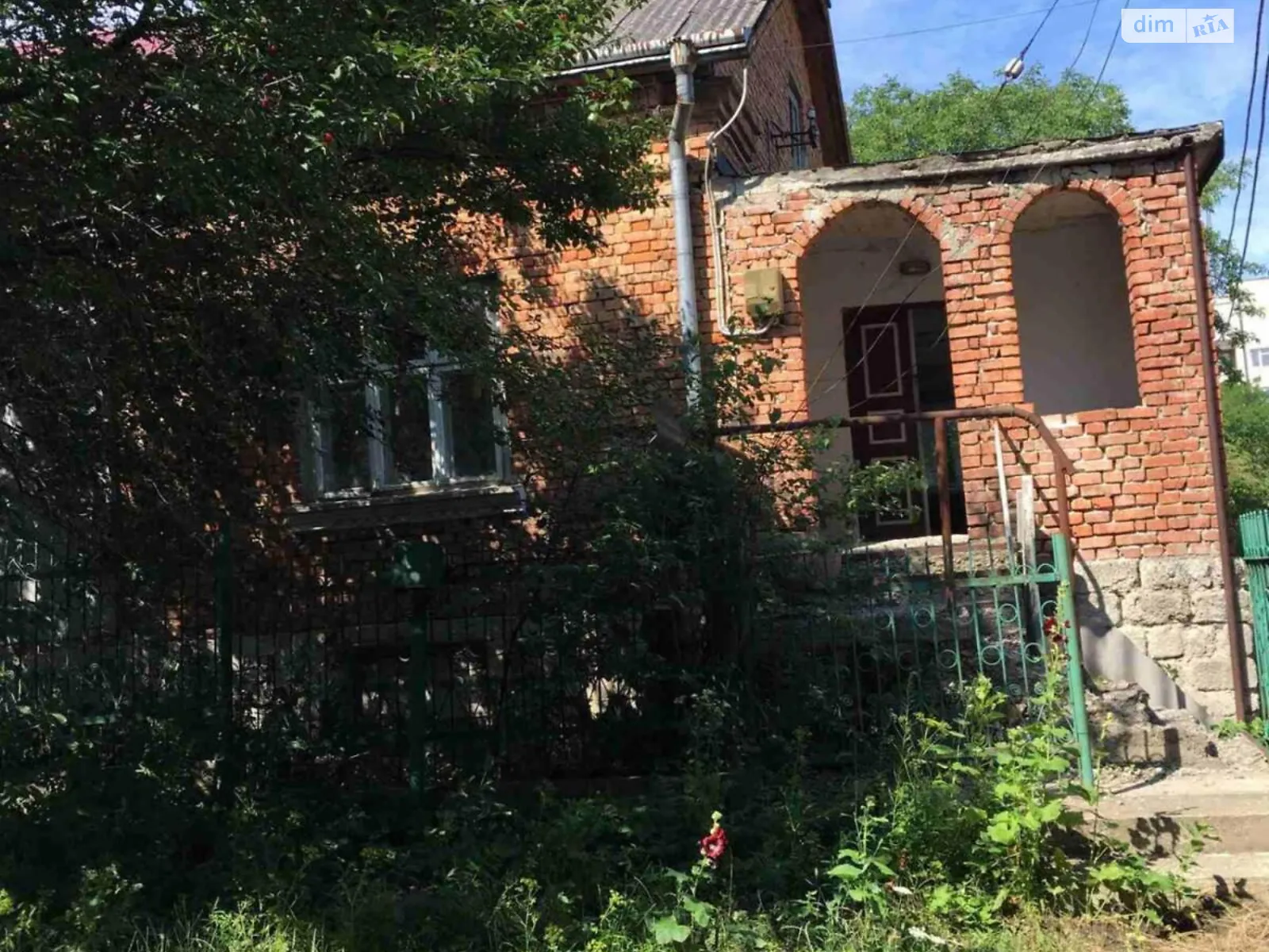 Продается дом на 2 этажа 273 кв. м с террасой, цена: 50000 $ - фото 1