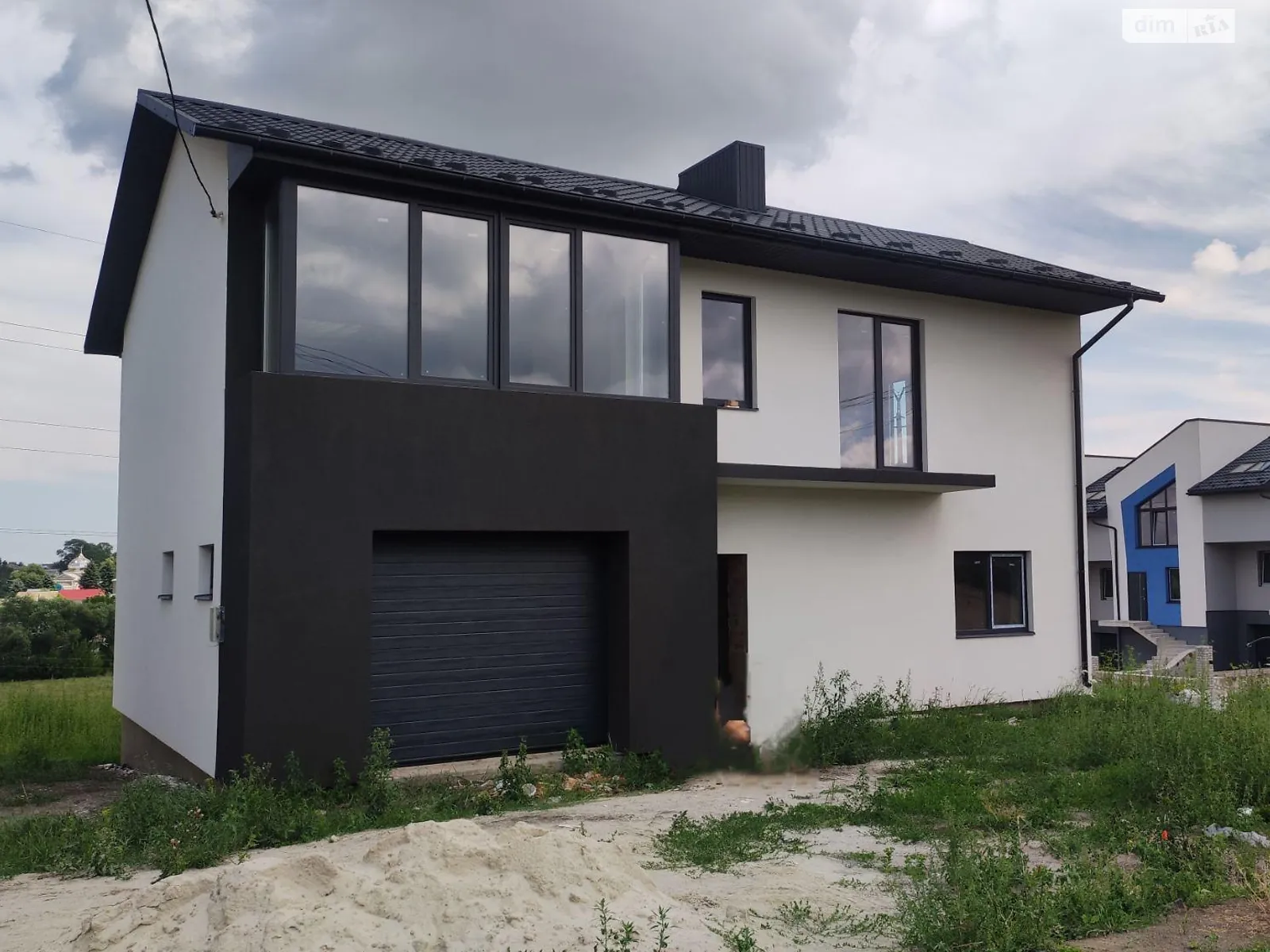 Продается дом на 2 этажа 170 кв. м с балконом, цена: 89000 $ - фото 1